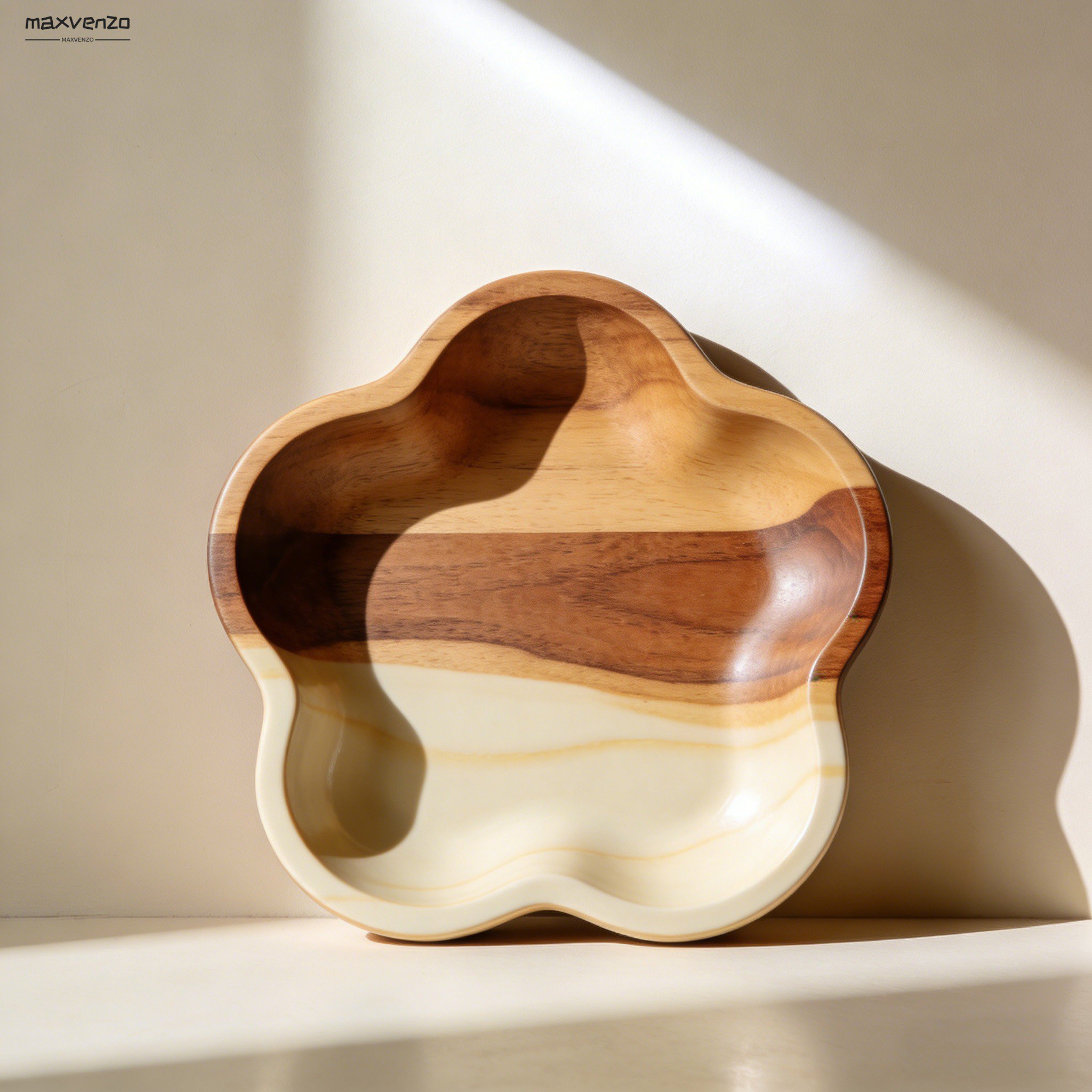 Zestaw 30 drewnianych palet na magazynie