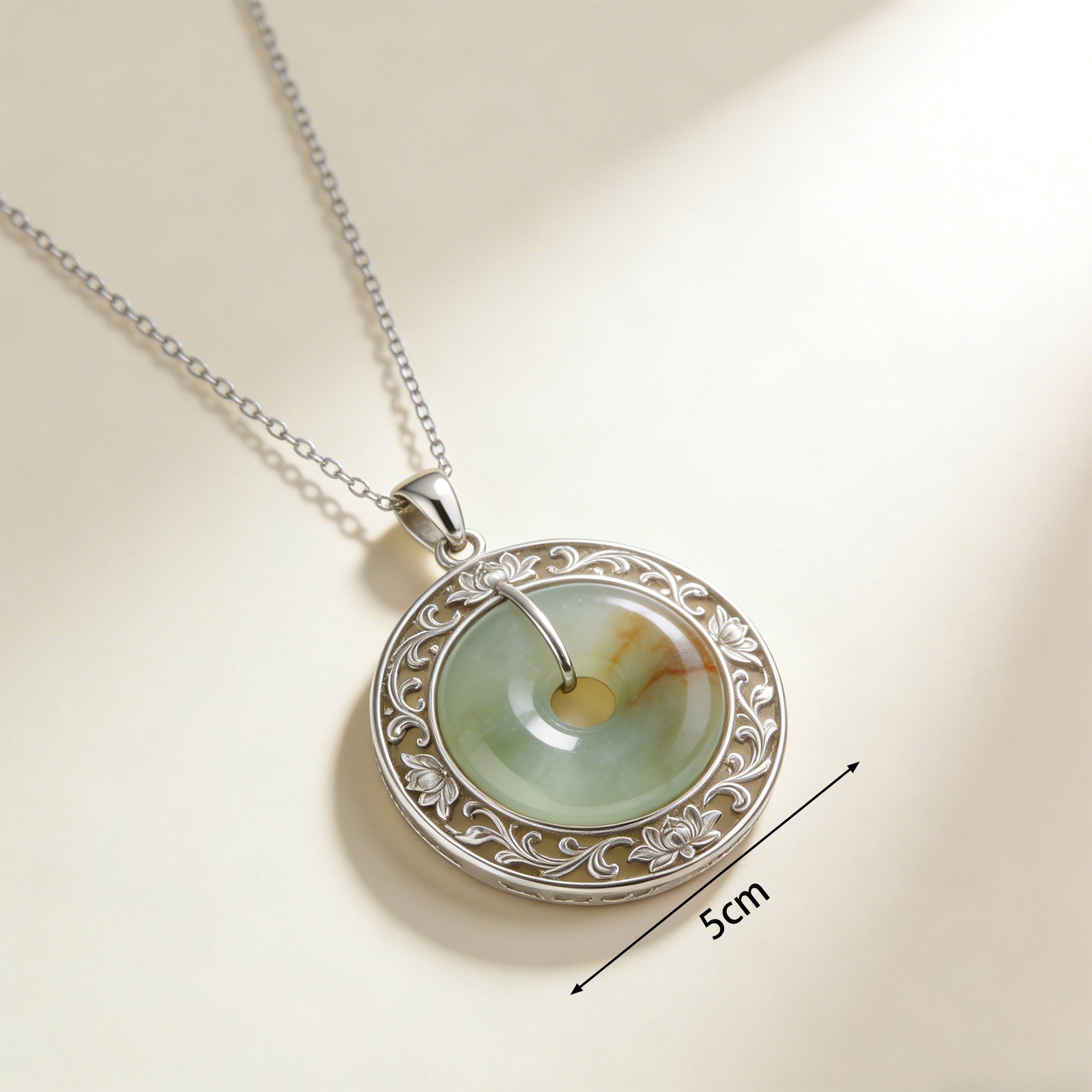 Echter grüner Jade-Anhänger als Schmuck