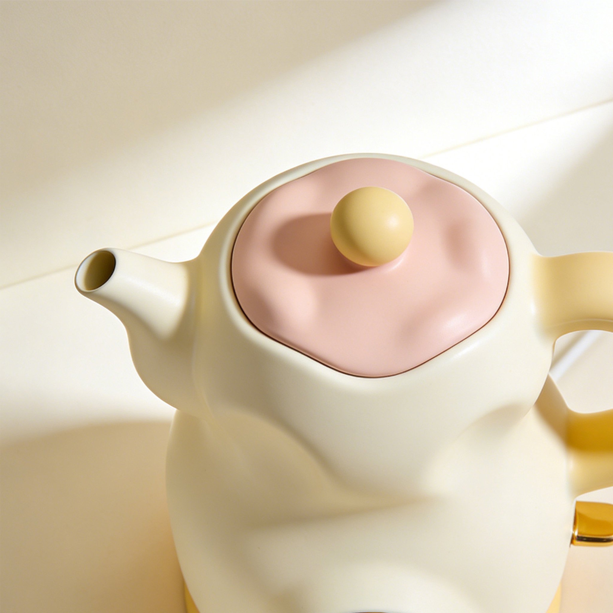 Großer elektrischer Wasserkocher mit Schnellheizfunktion – Gesamtansicht