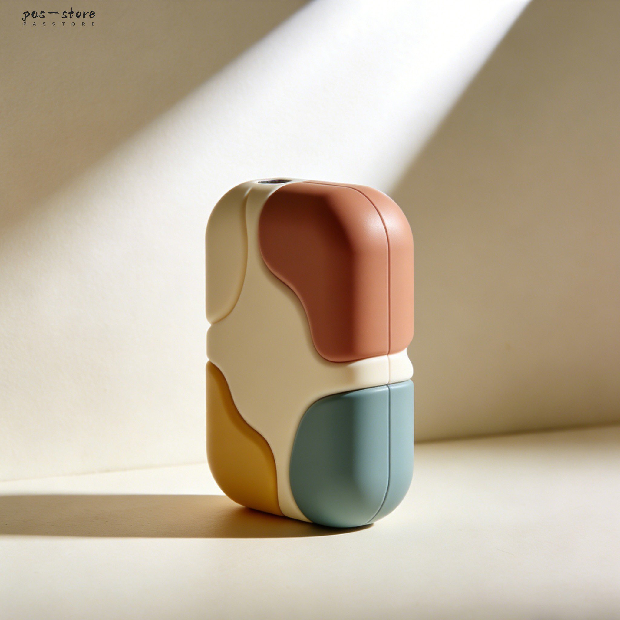 High-capacity mini power bank for travel