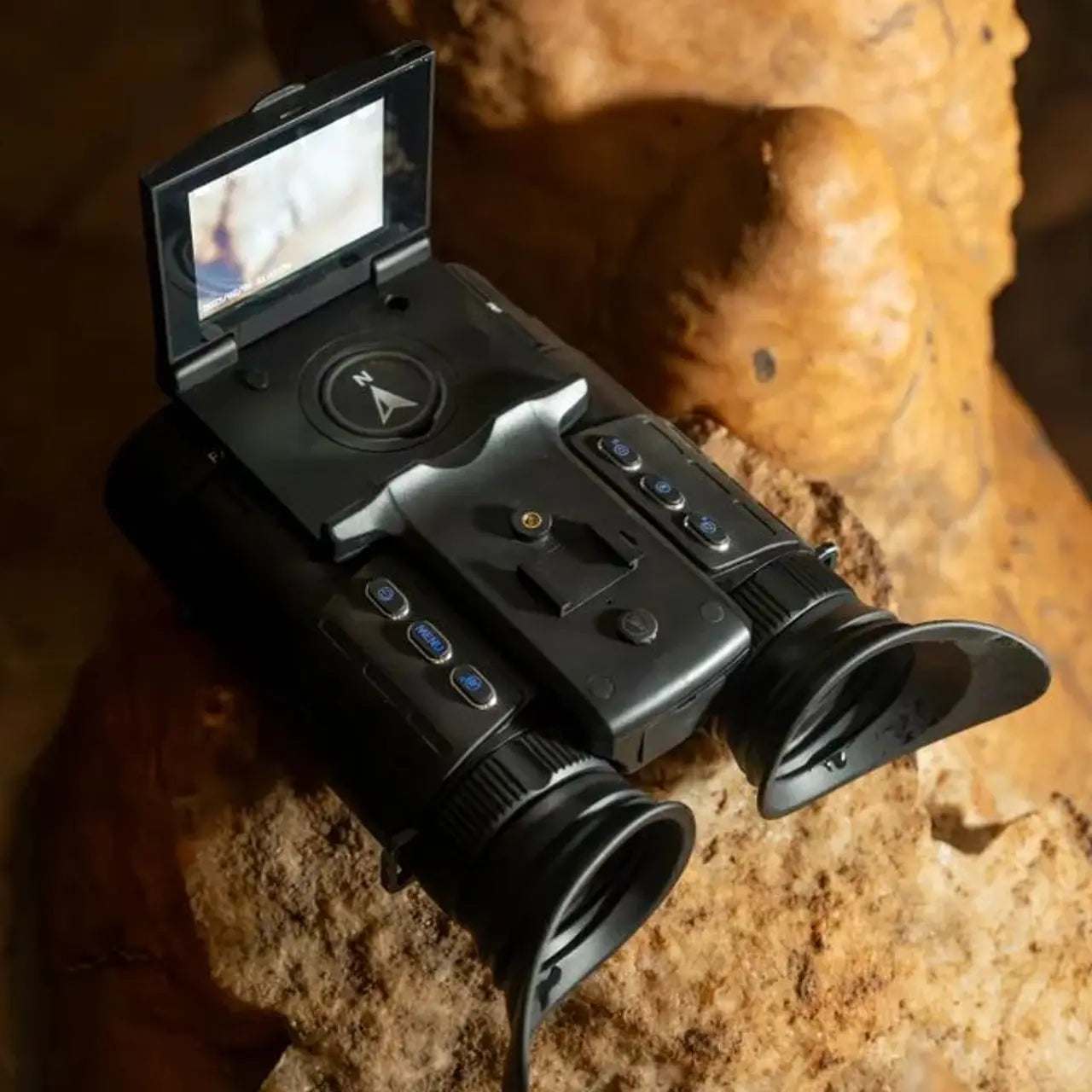 YASHICA Explorer: Dual Screen Night Vision for Any Case