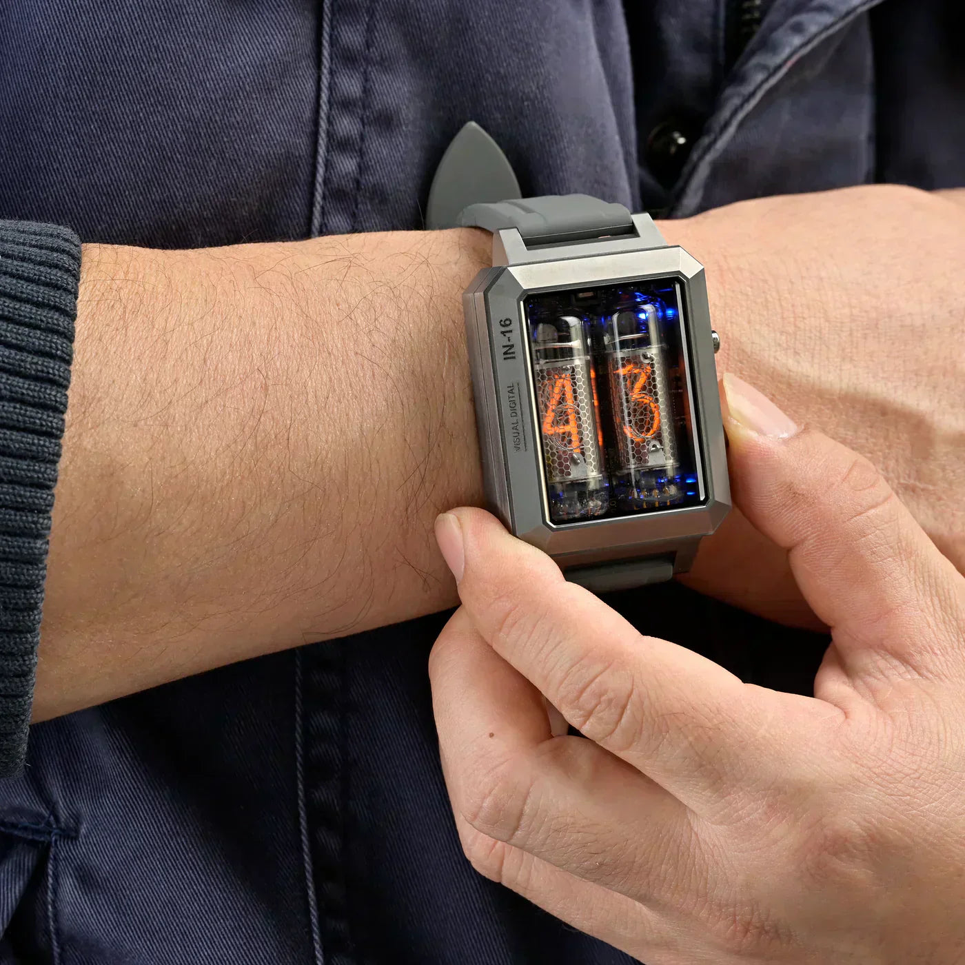 Nyx:Ultimate IN-16 Nixie Tube Watch