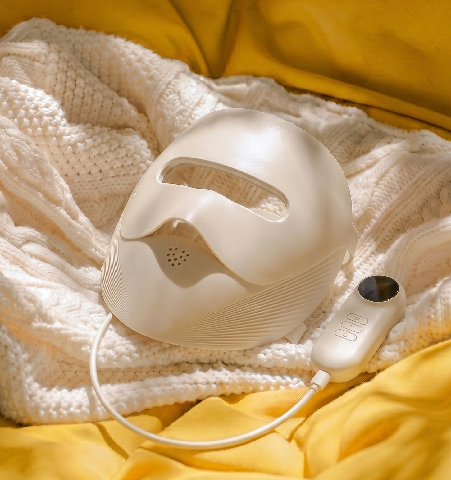 {"default":"Red light Skin Glow LED Mask\nVifluma Skin Glow Light Therapy Mask - Premium LED Face Mask\nmultiple function"}
