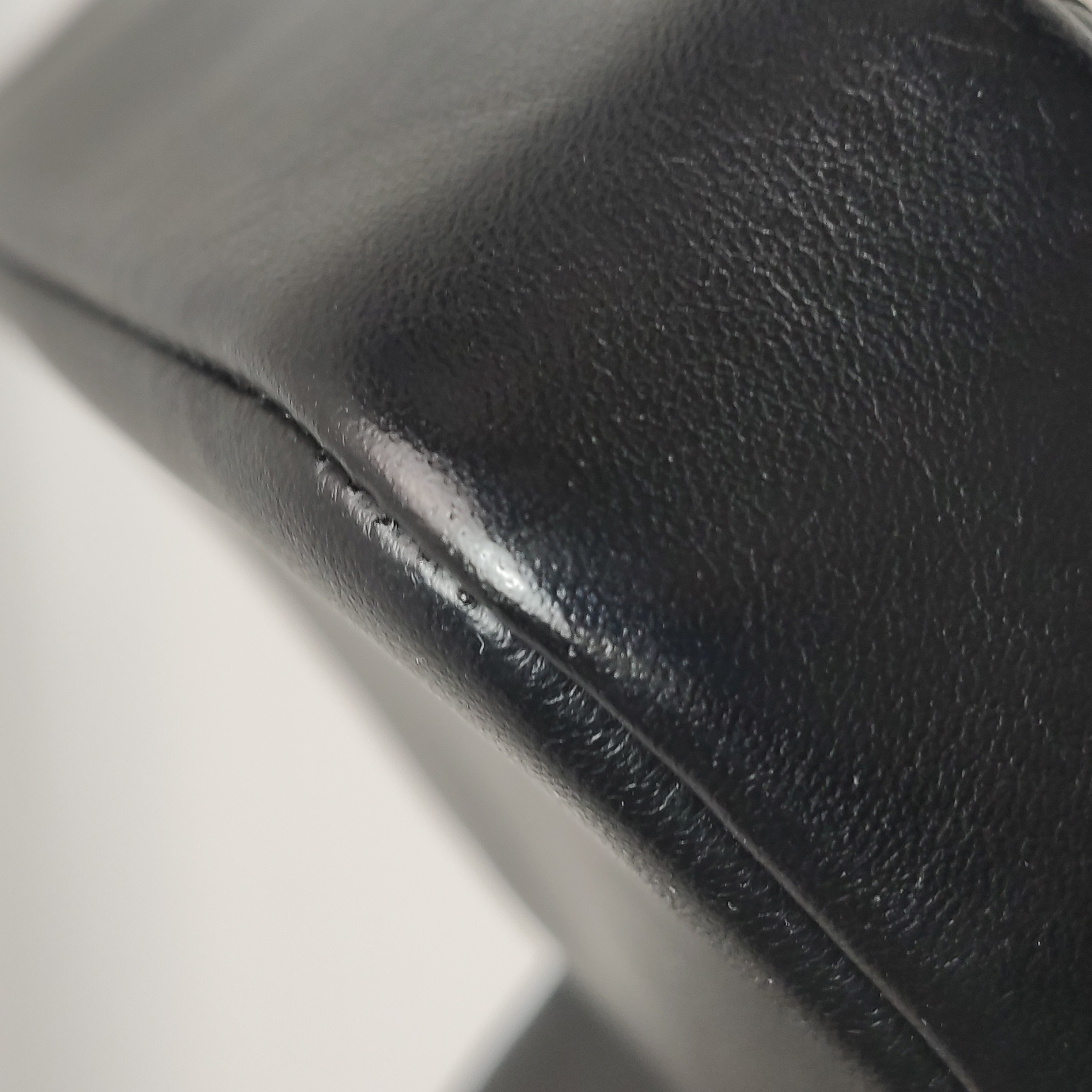 Burberry Lola Shoulder Bag Quilted Lambskin Mini — photo 16 of 20