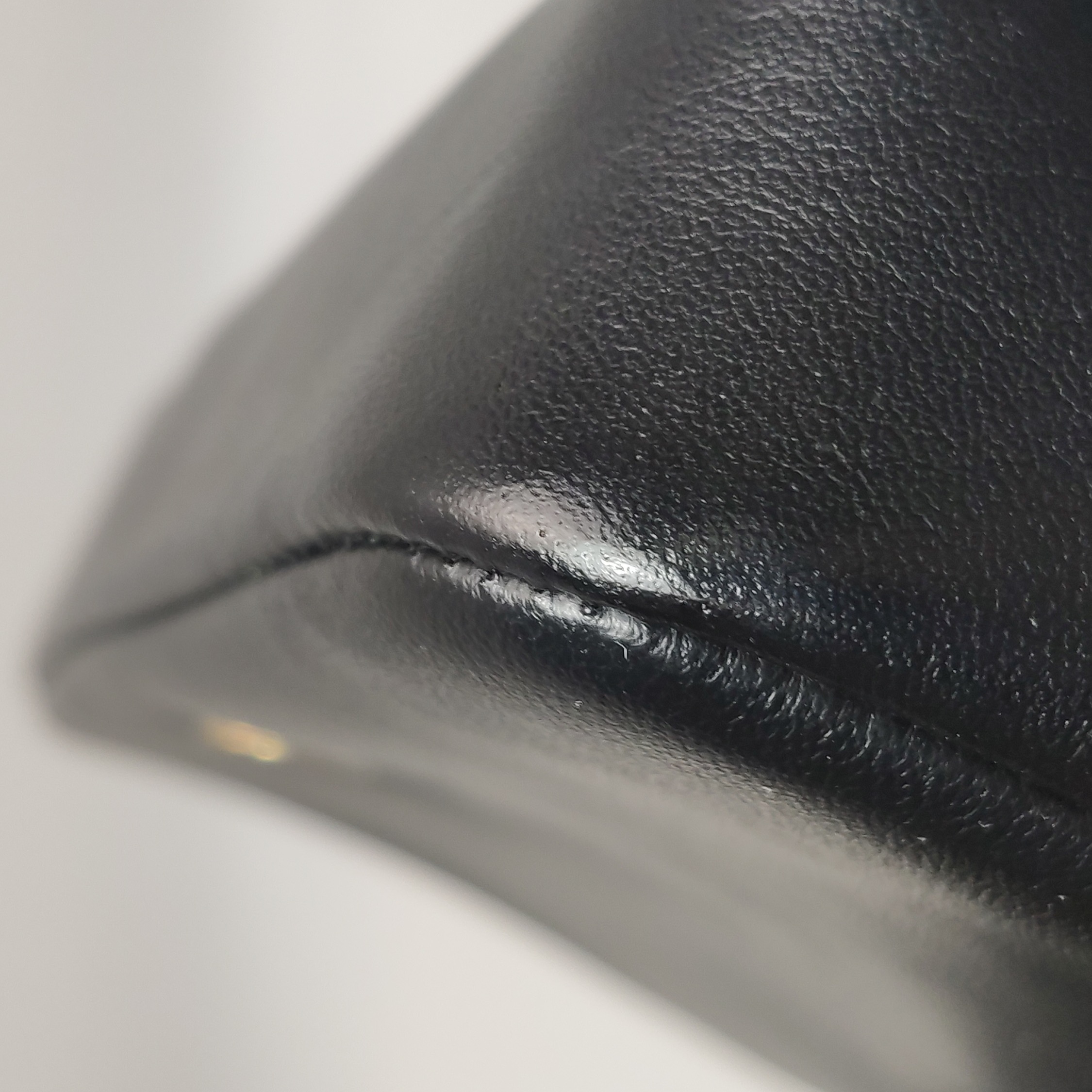 Burberry Lola Shoulder Bag Quilted Lambskin Mini — photo 17 of 20