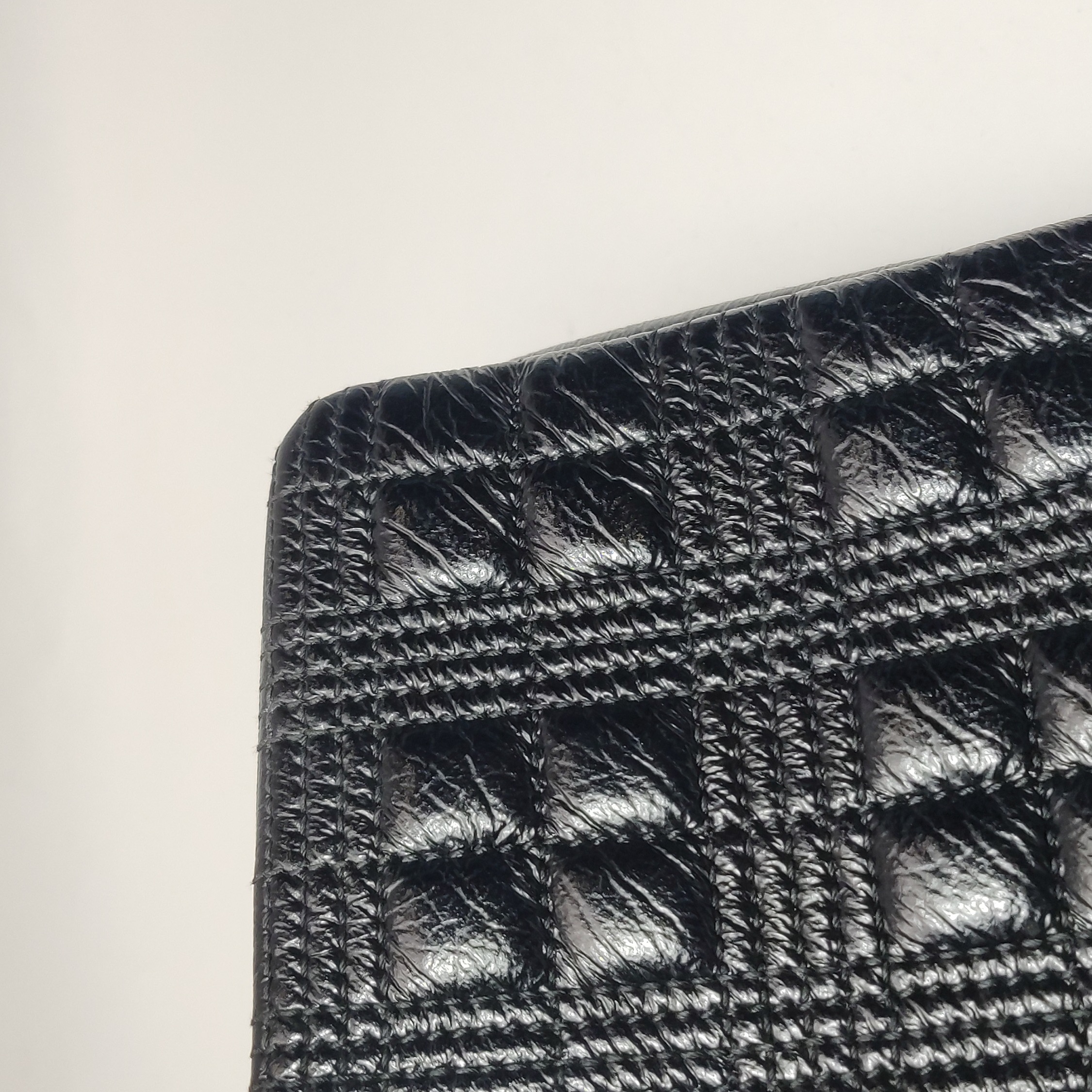 Burberry Lola Shoulder Bag Quilted Patent with Resin Small — photo 14 of 22