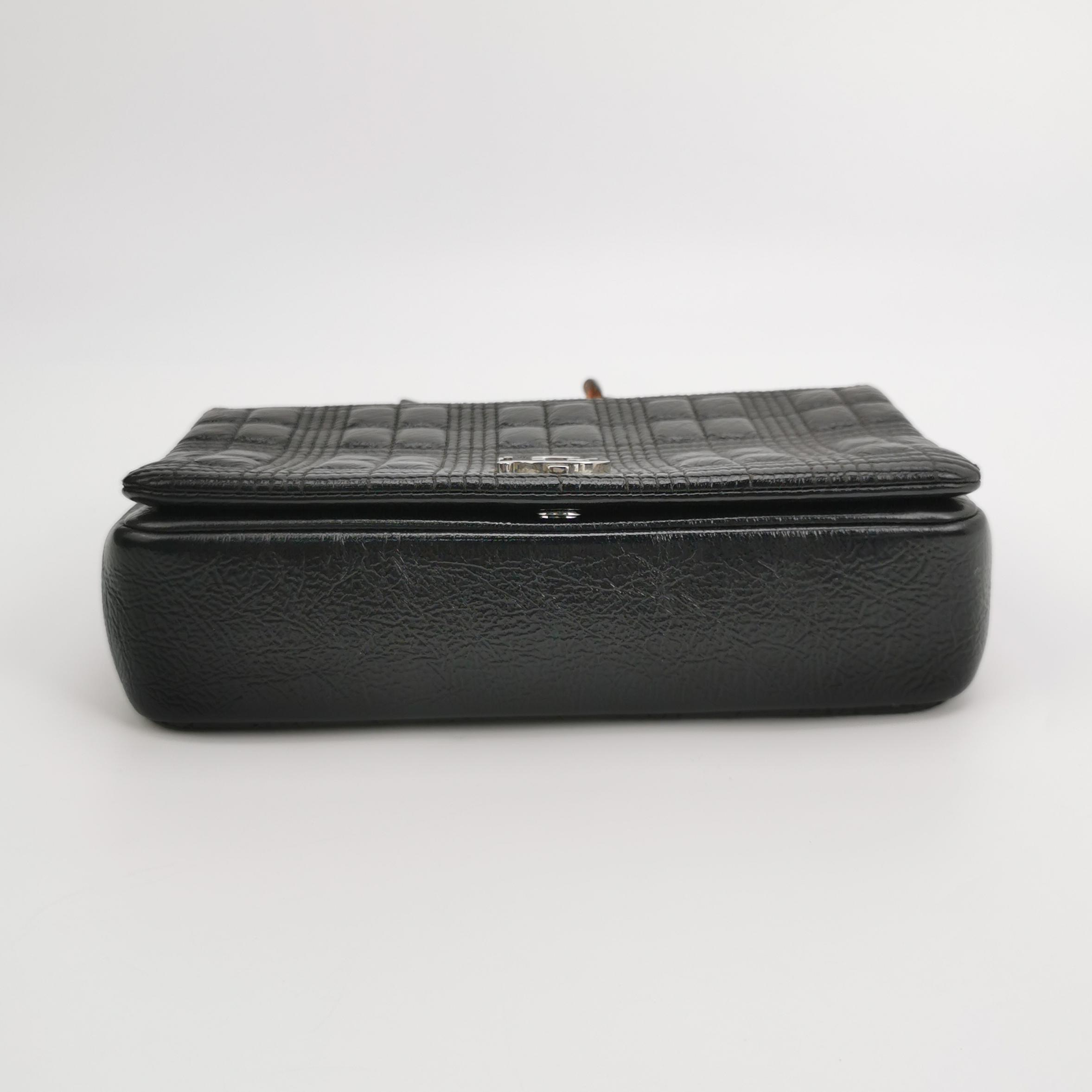 Burberry Lola Shoulder Bag Quilted Patent with Resin Small — photo 6 of 22