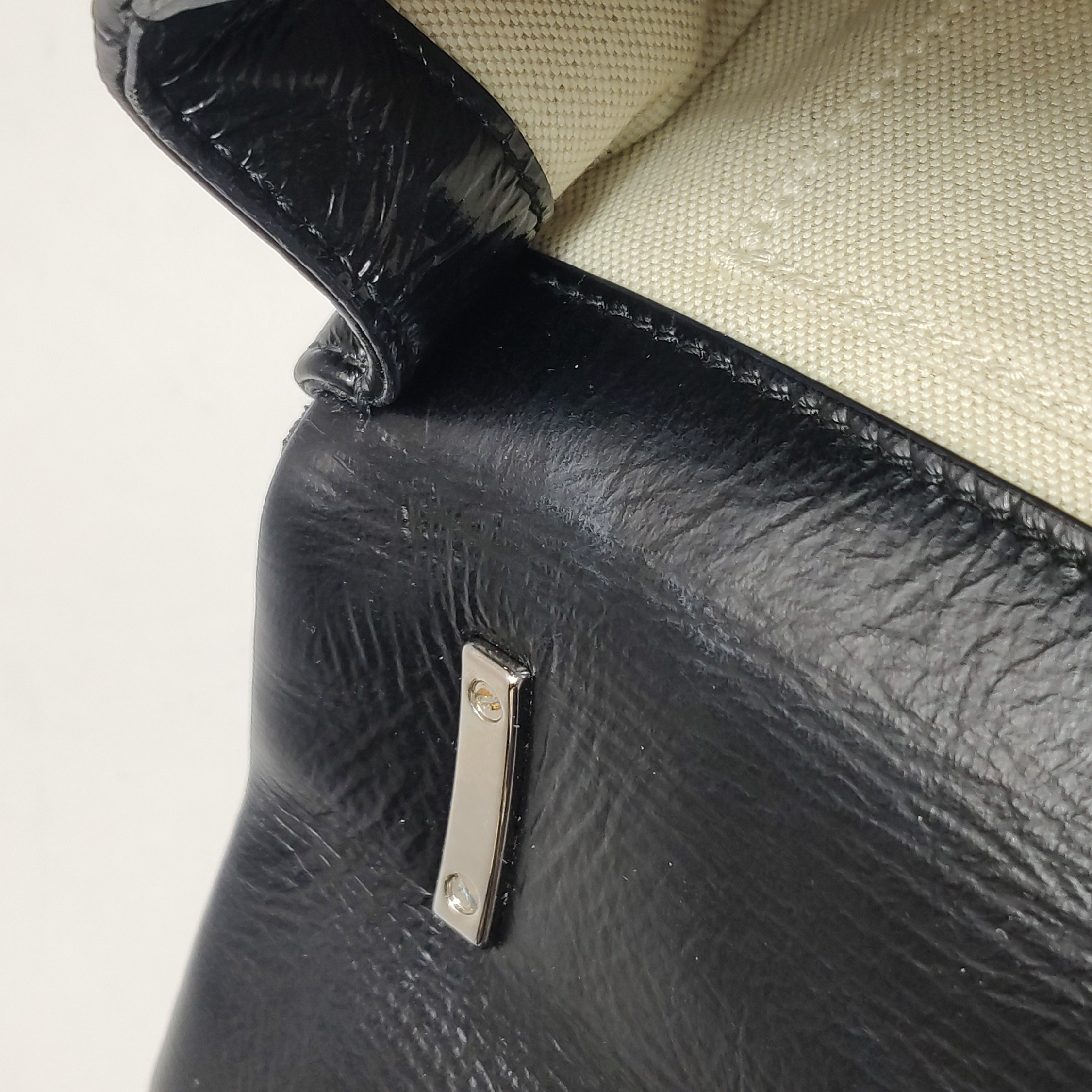 Burberry Lola Shoulder Bag Quilted Patent with Resin Small — photo 11 of 22