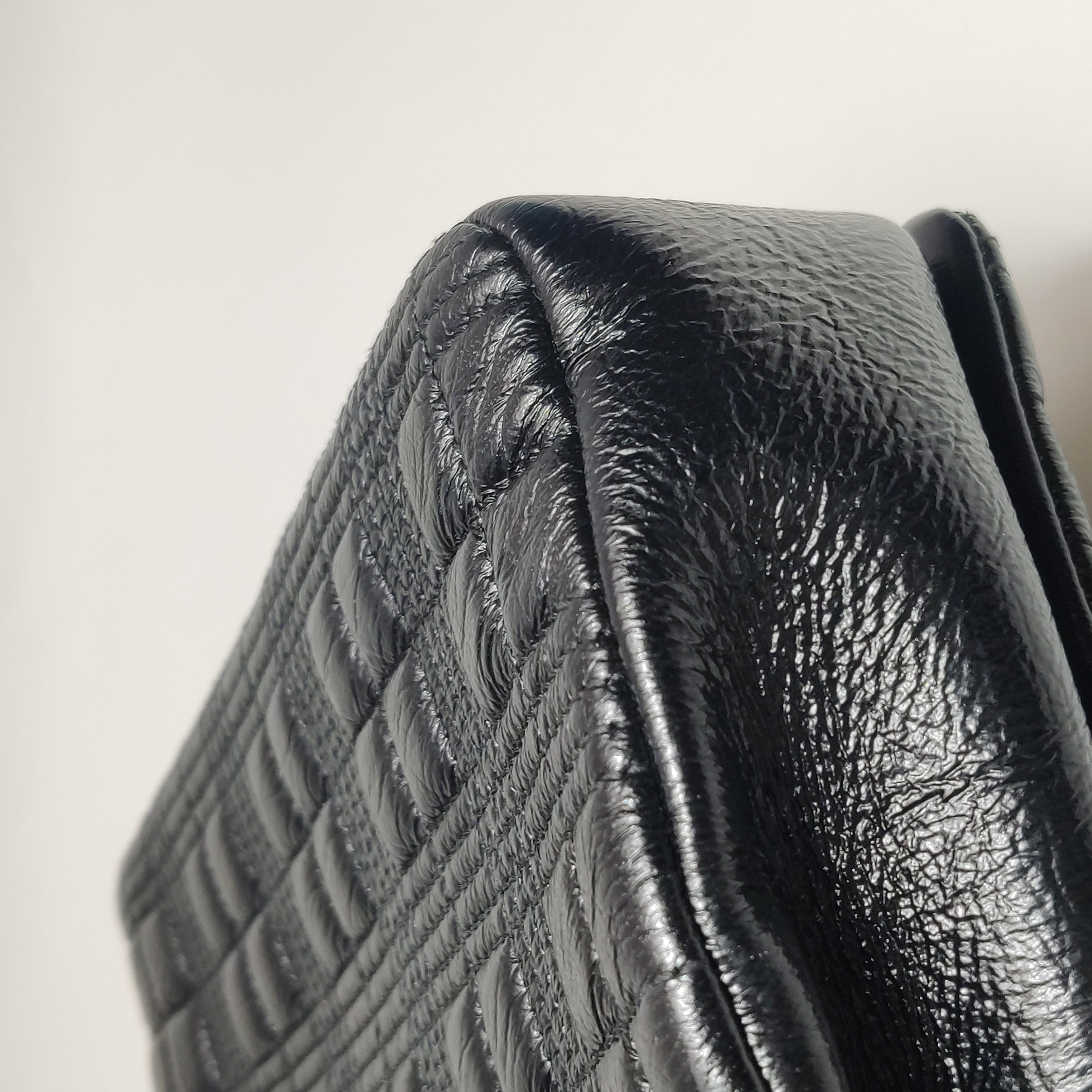 Burberry Lola Shoulder Bag Quilted Patent with Resin Small — photo 18 of 22