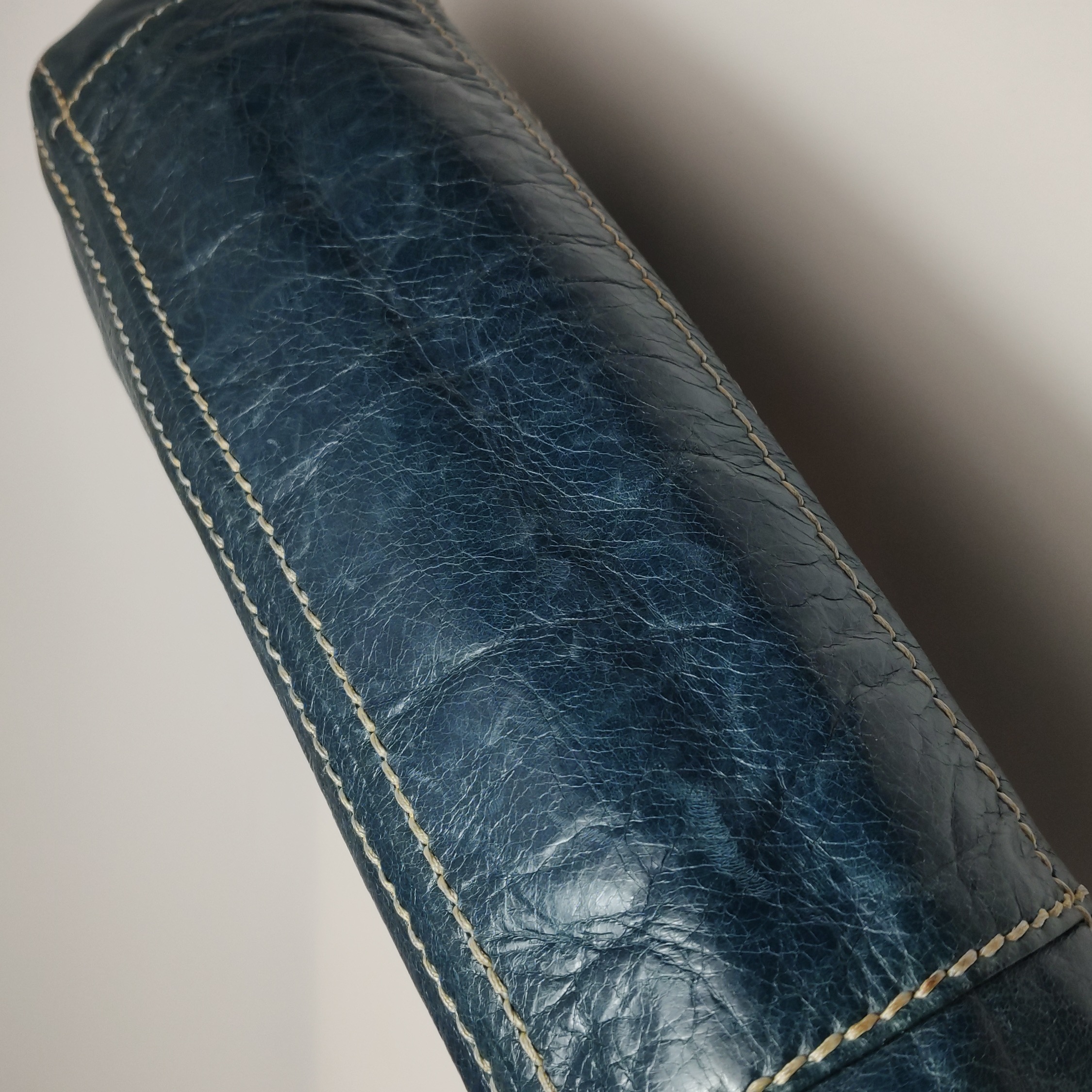 Prada Vitelloshine Chain Shoulder Bag Leather Navy — photo 21 of 25