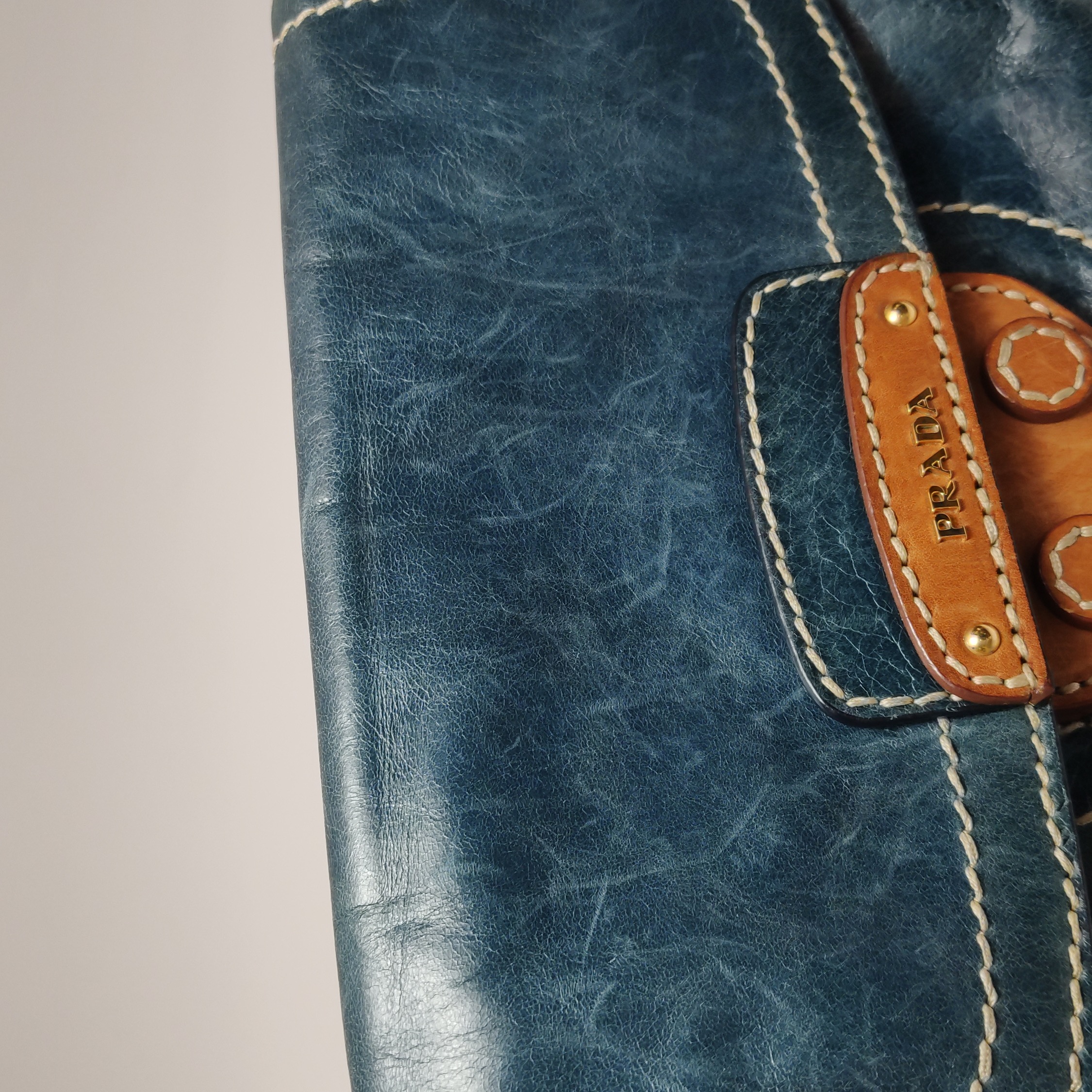 Prada Vitelloshine Chain Shoulder Bag Leather Navy — photo 17 of 25