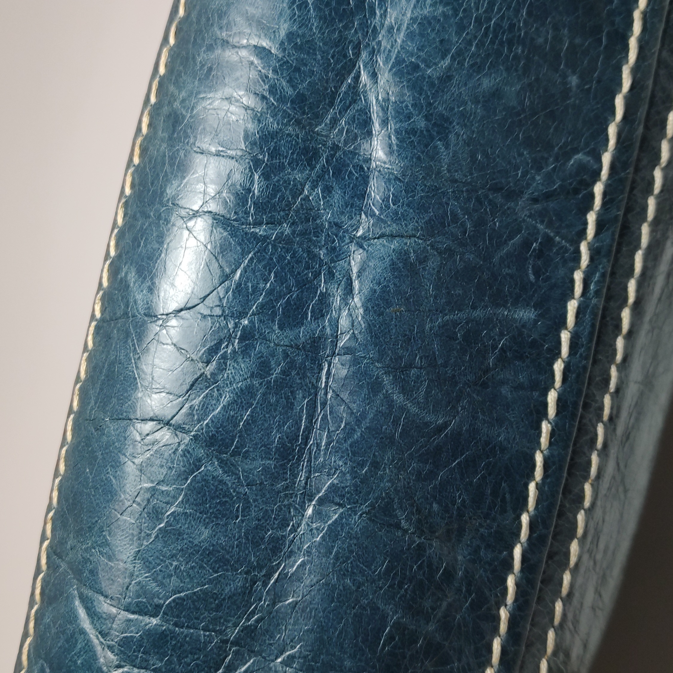 Prada Vitelloshine Chain Shoulder Bag Leather Navy — photo 20 of 25