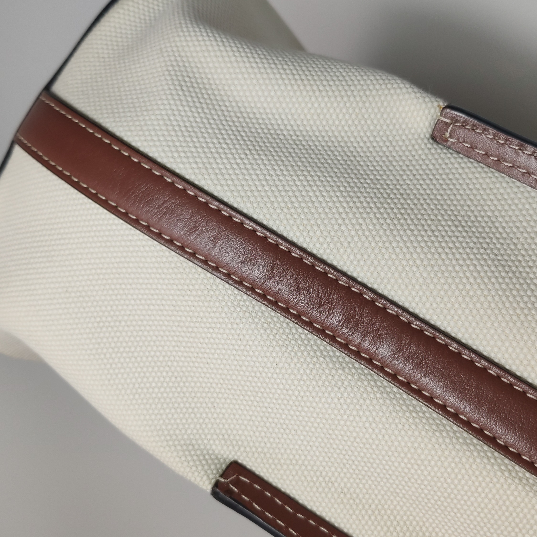 Burberry Peggy Logo Bucket Bag Canvas Small — photo 15 of 25