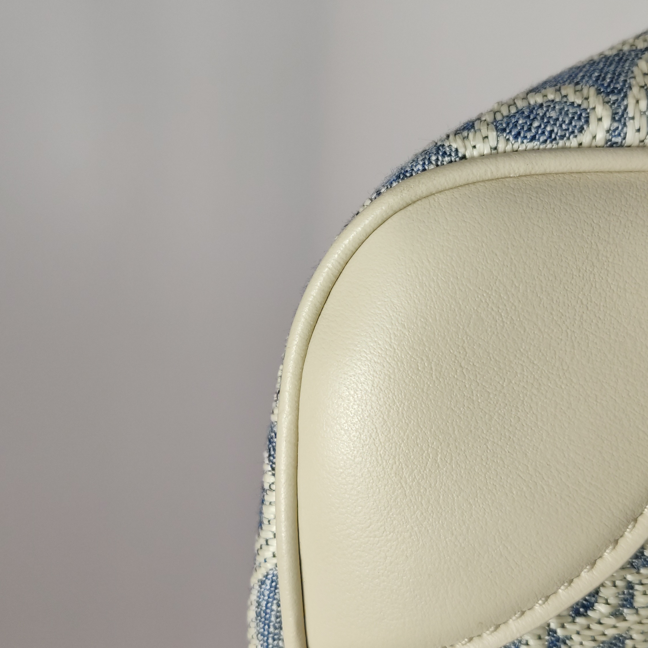 Christian Dior 30 Montaigne Shoulder Bag Oblique Canvas — photo 12 of 16