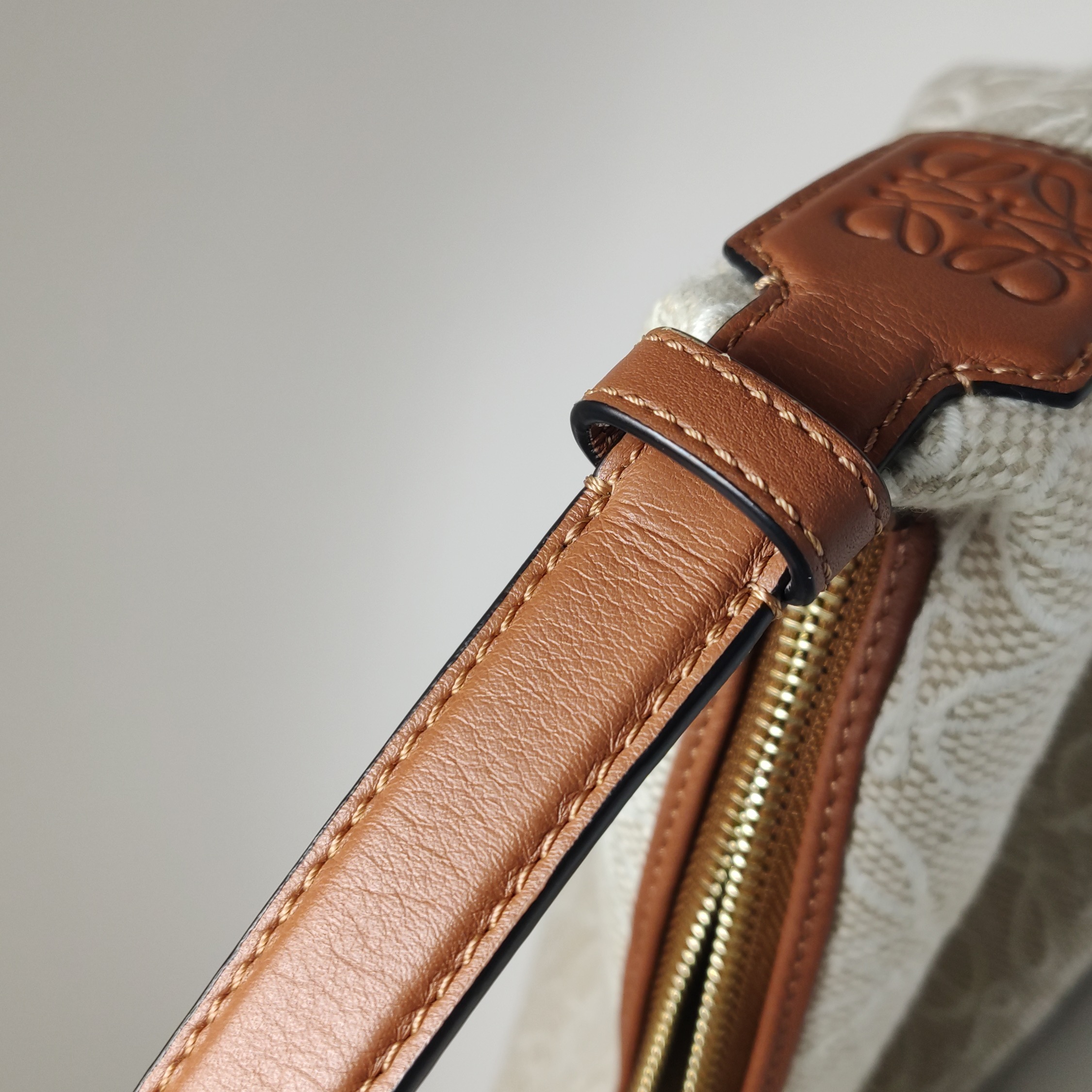 Loewe Cubi Hobo Anagram Jacquard Small — photo 14 of 14