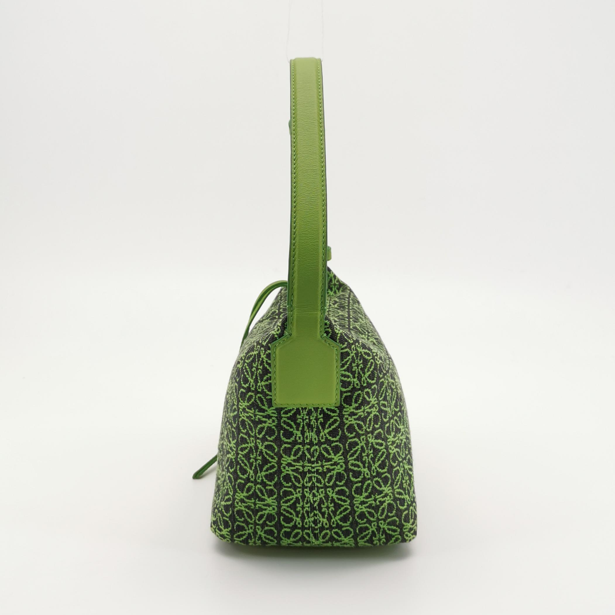 Loewe Cubi Hobo Anagram Jacquard Small — photo 3 of 18