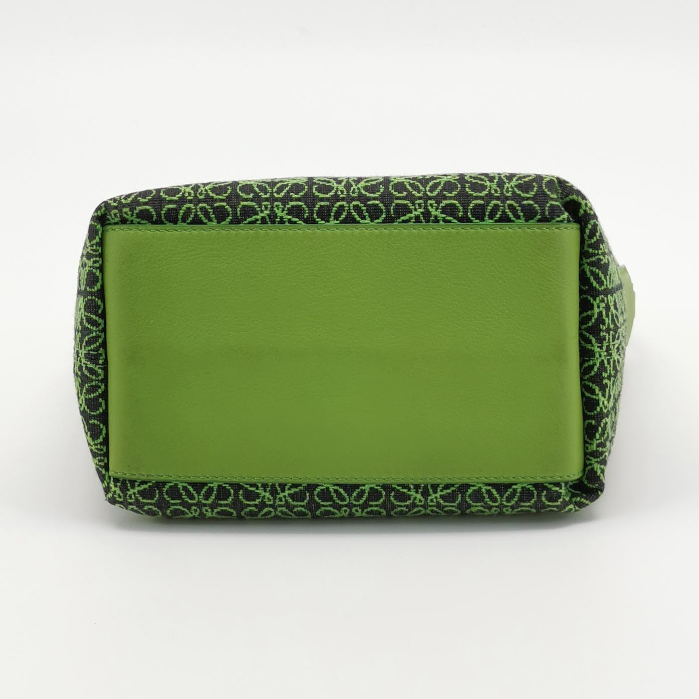 Loewe Cubi Hobo Anagram Jacquard Small — photo 6 of 18