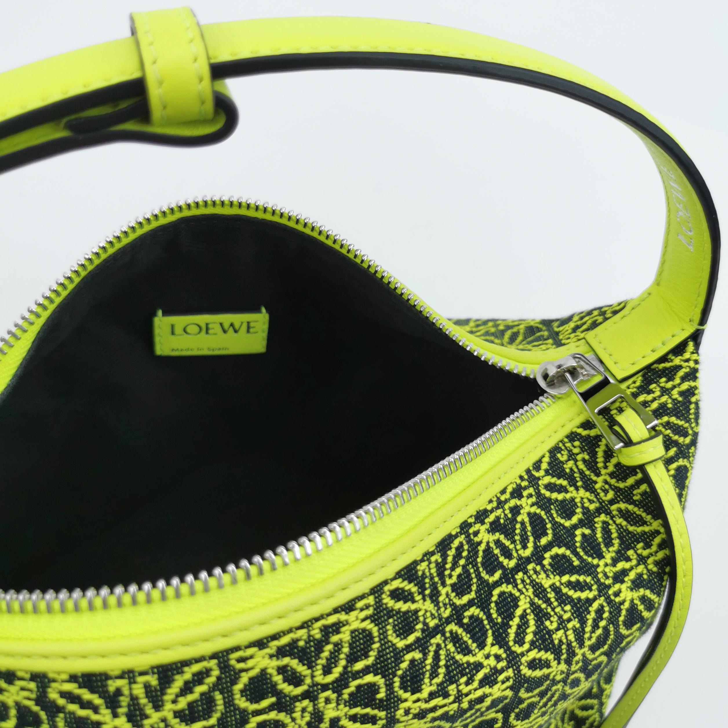 Loewe Cubi Hobo Anagram Jacquard Small — photo 7 of 12