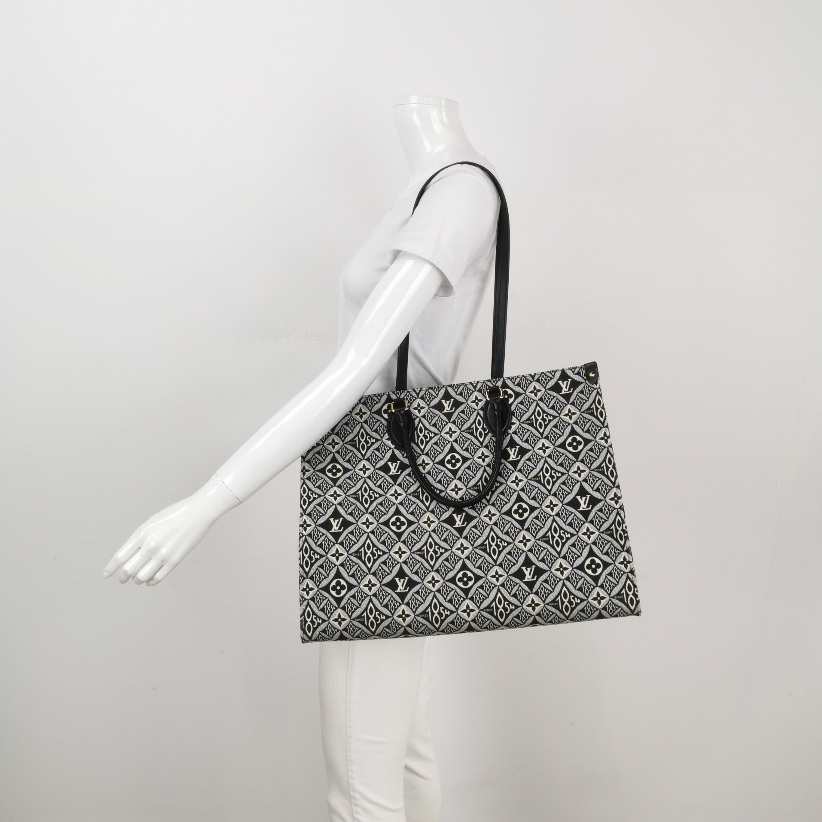 Louis Vuitton(LV) OnTheGo Tote Limited Edition Since 1854 Monogram Jacquard GM — alternate view