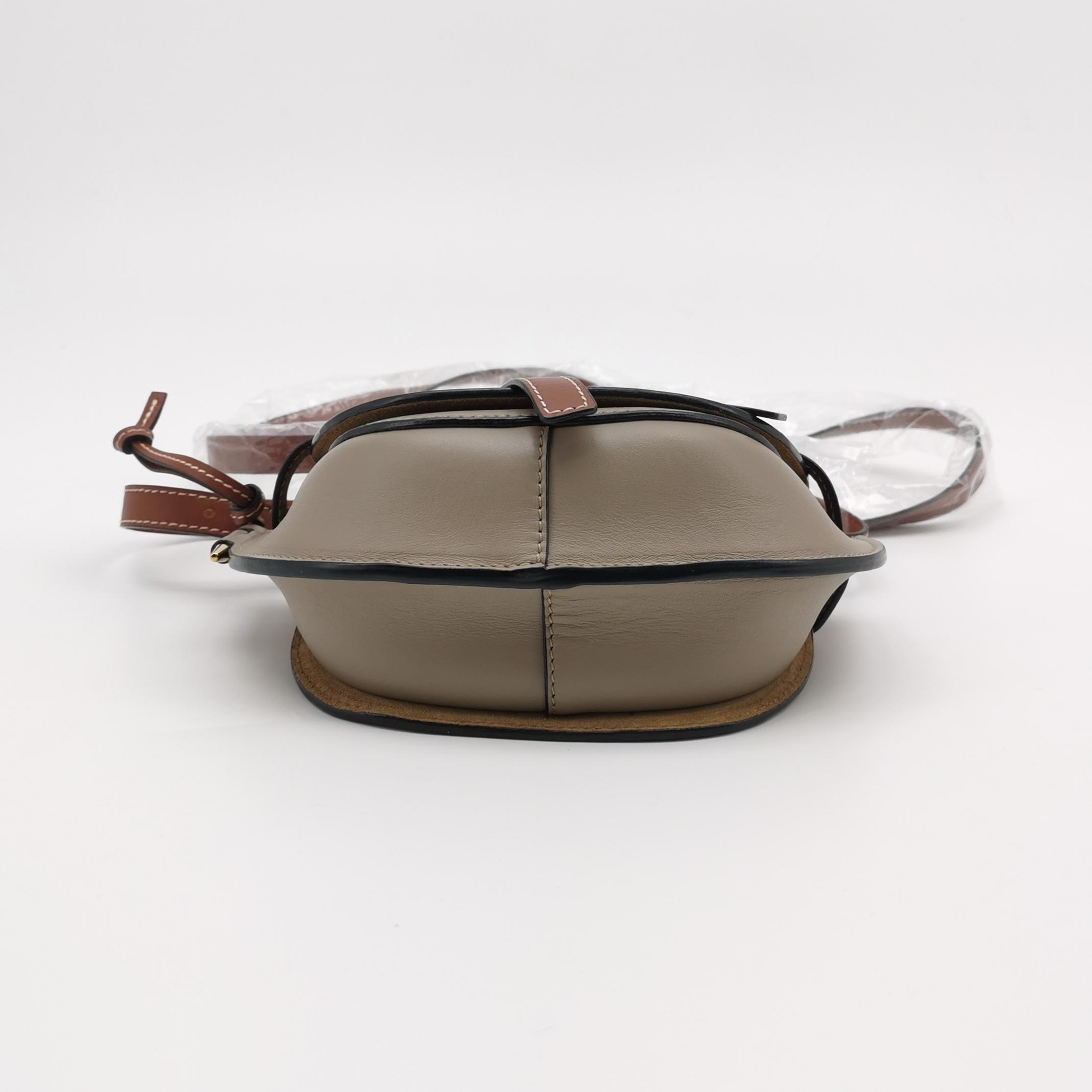 Loewe Gate Shoulder Bag Leather Mini — photo 6 of 19