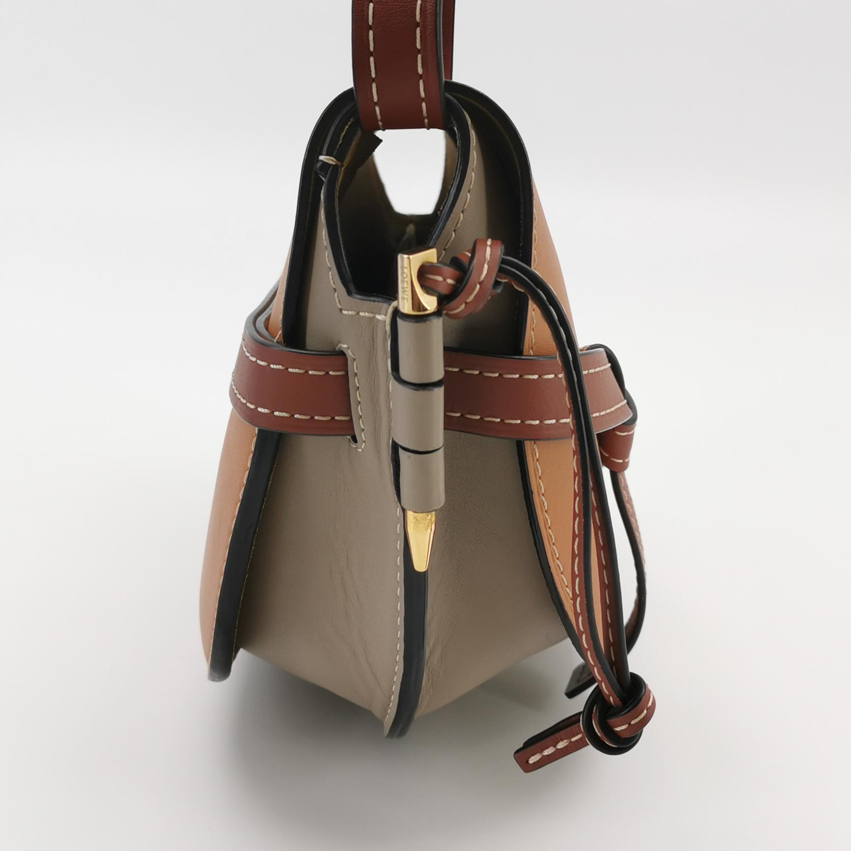 Loewe Gate Shoulder Bag Leather Small — photo 4 of 25