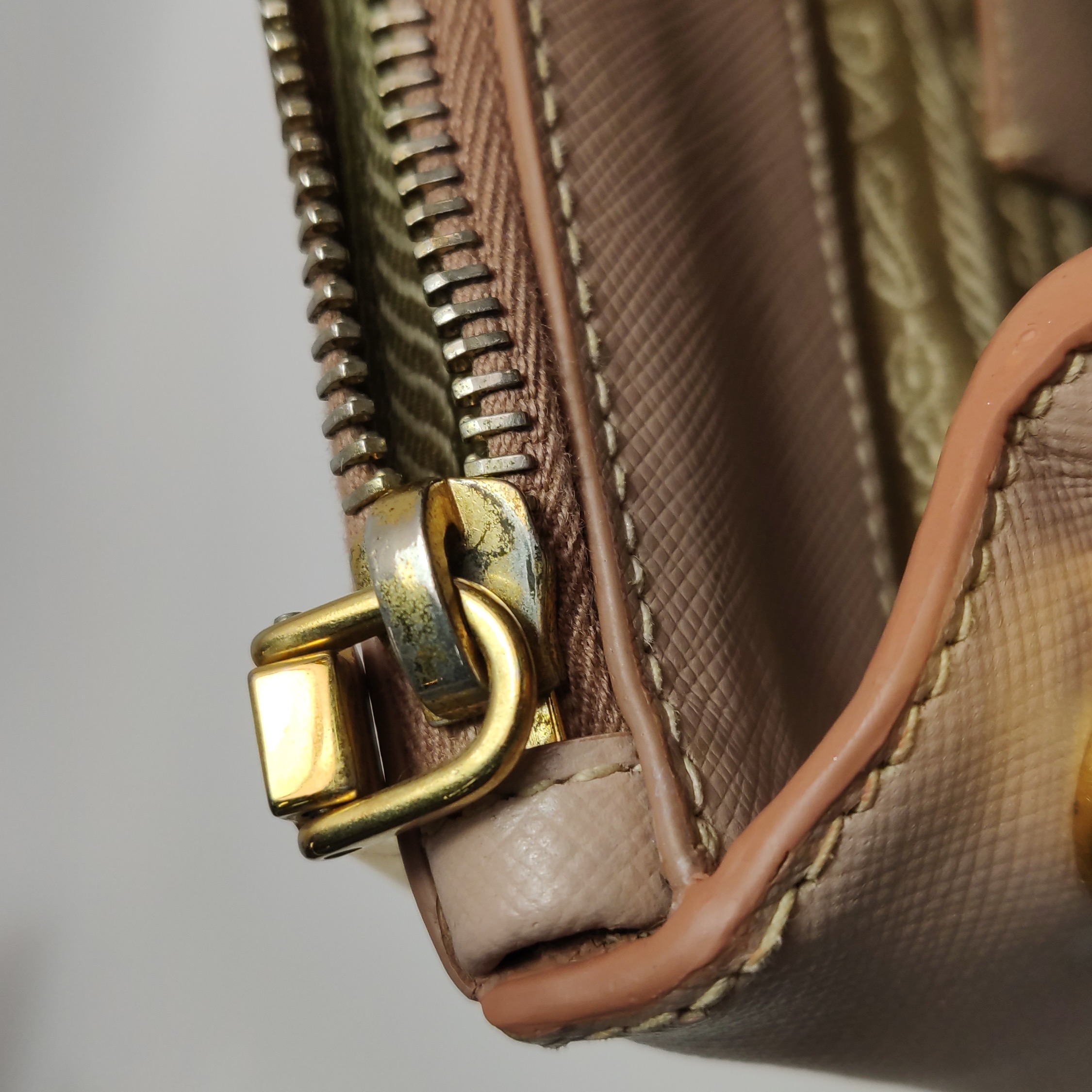 Prada Galleria Double Zip Tote Stitched City Calf Large — photo 11 of 26