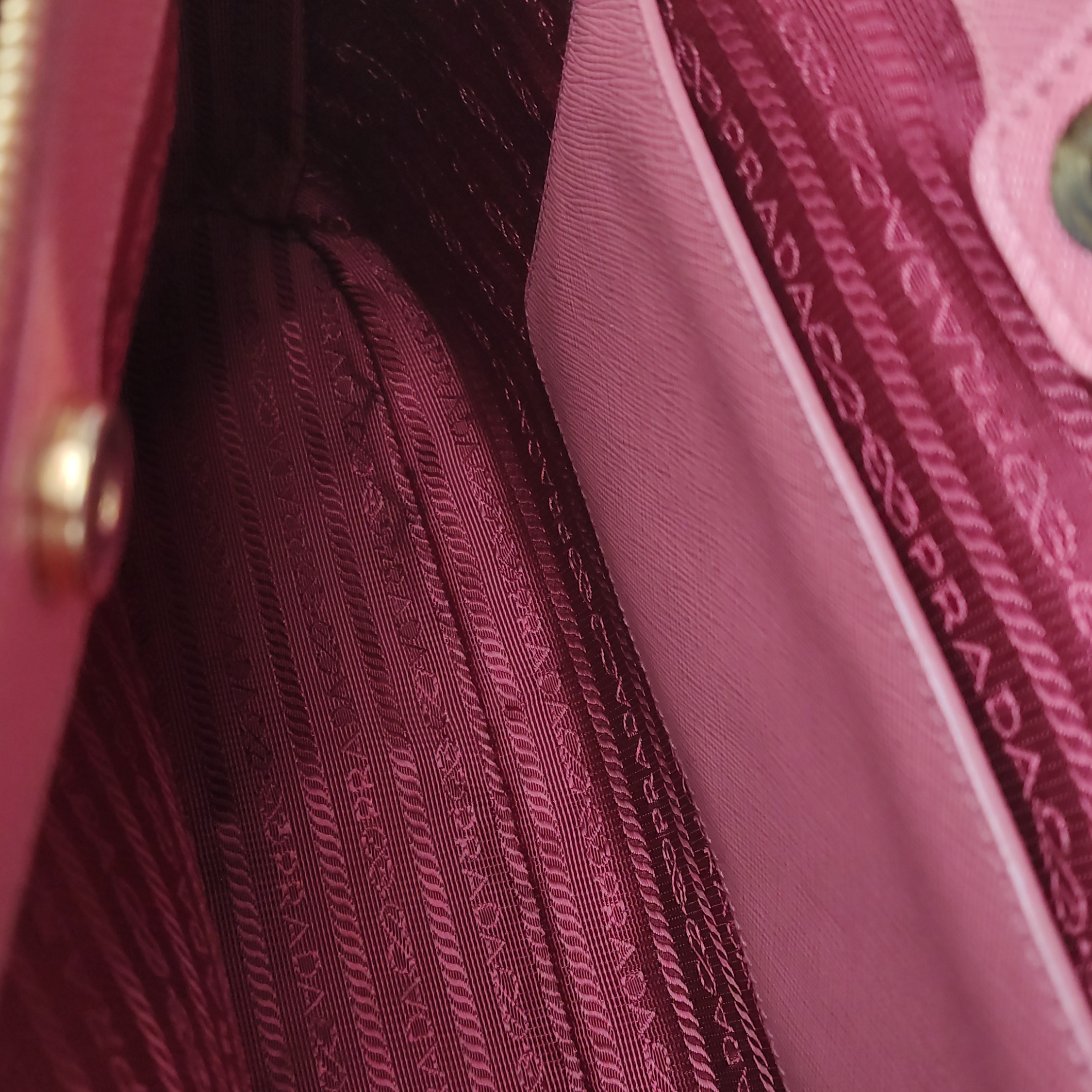 Prada Galleria Double Zip Tote Stitched City Calf Medium — photo 9 of 22