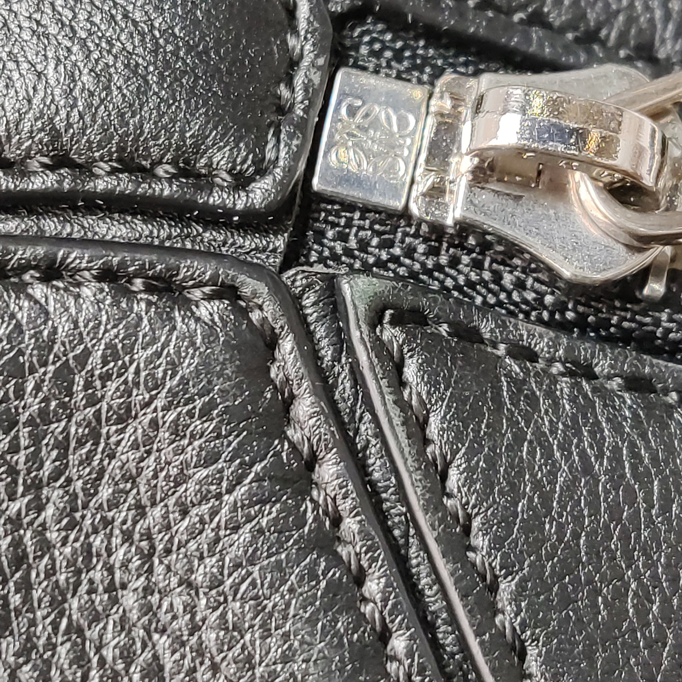 Loewe Puzzle Bag Leather Small — photo 12 of 24