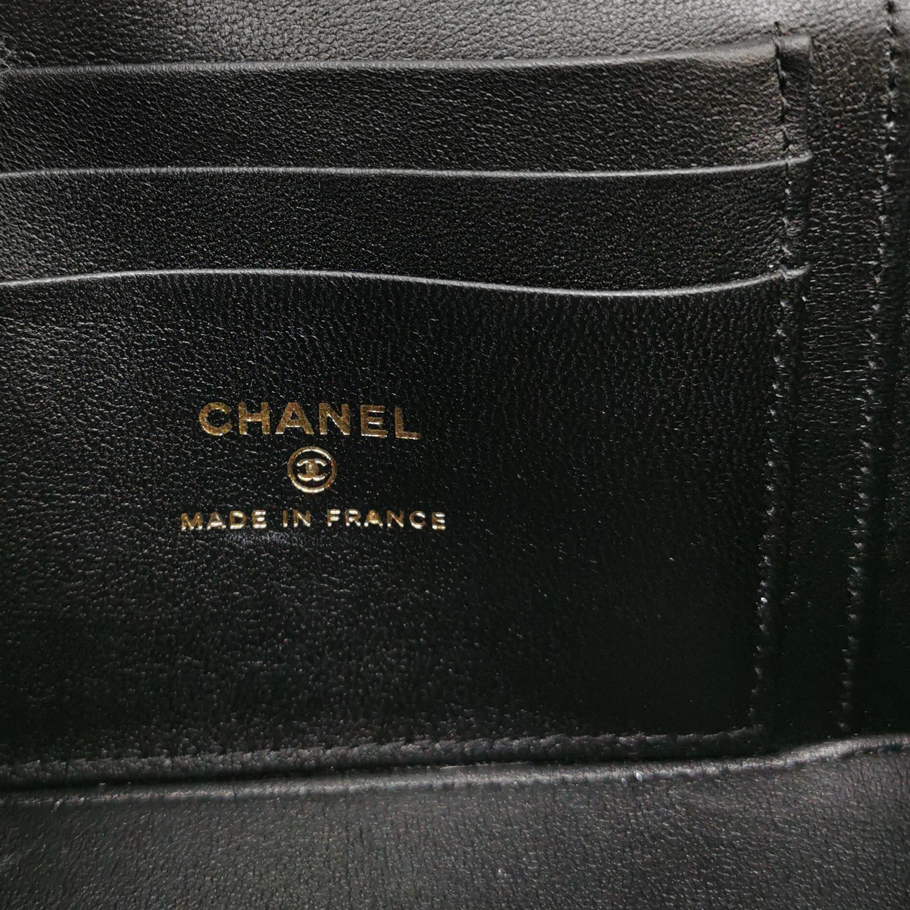 Chanel Coco Casino Vanity Case with Chain Quilted Caviar Small — photo 8 of 15