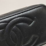 Chanel Coco Casino Vanity Case with Chain Quilted Caviar Small — thumbnail 11