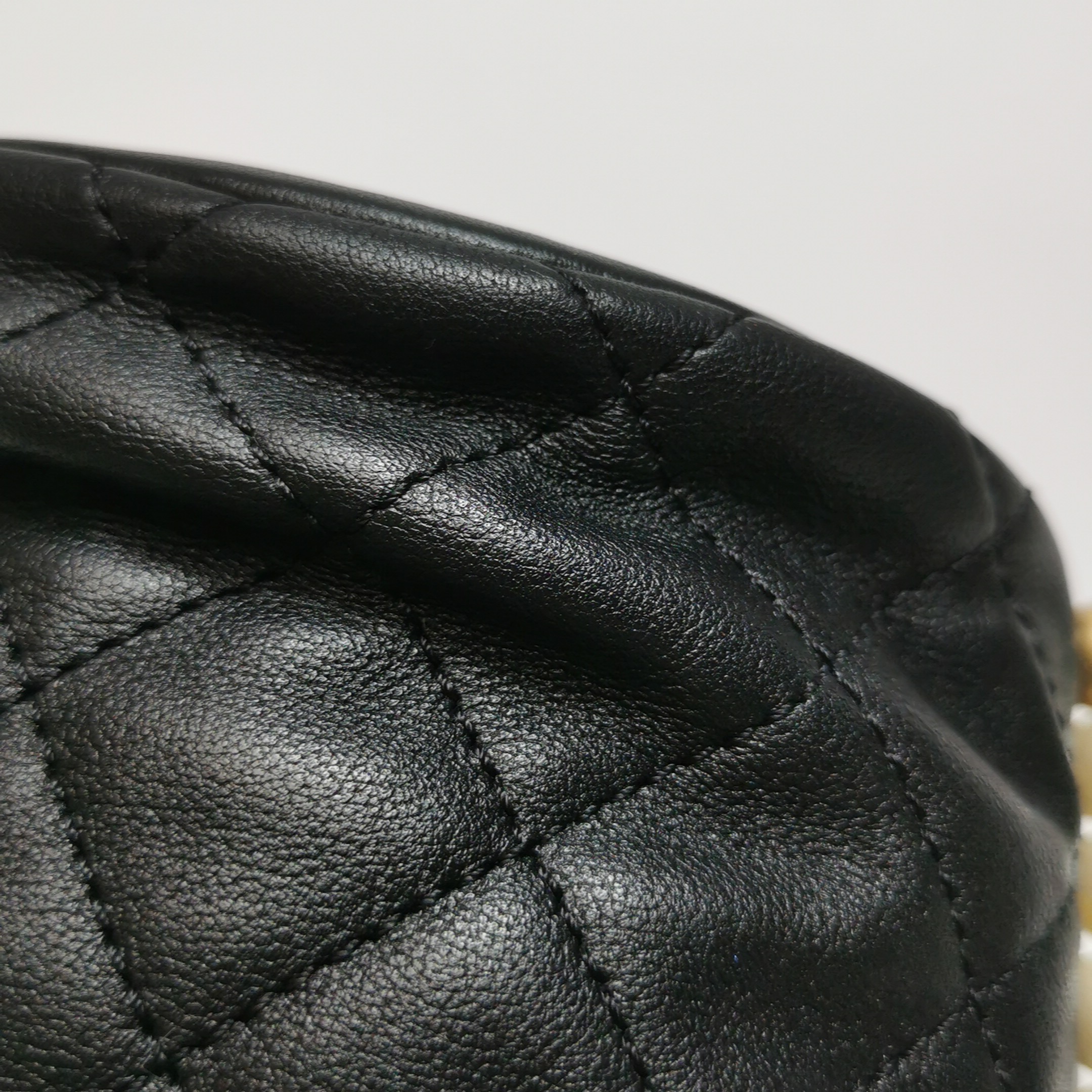 Chanel About Pearls Bucket Bag Quilted Calfskin Mini — photo 14 of 16