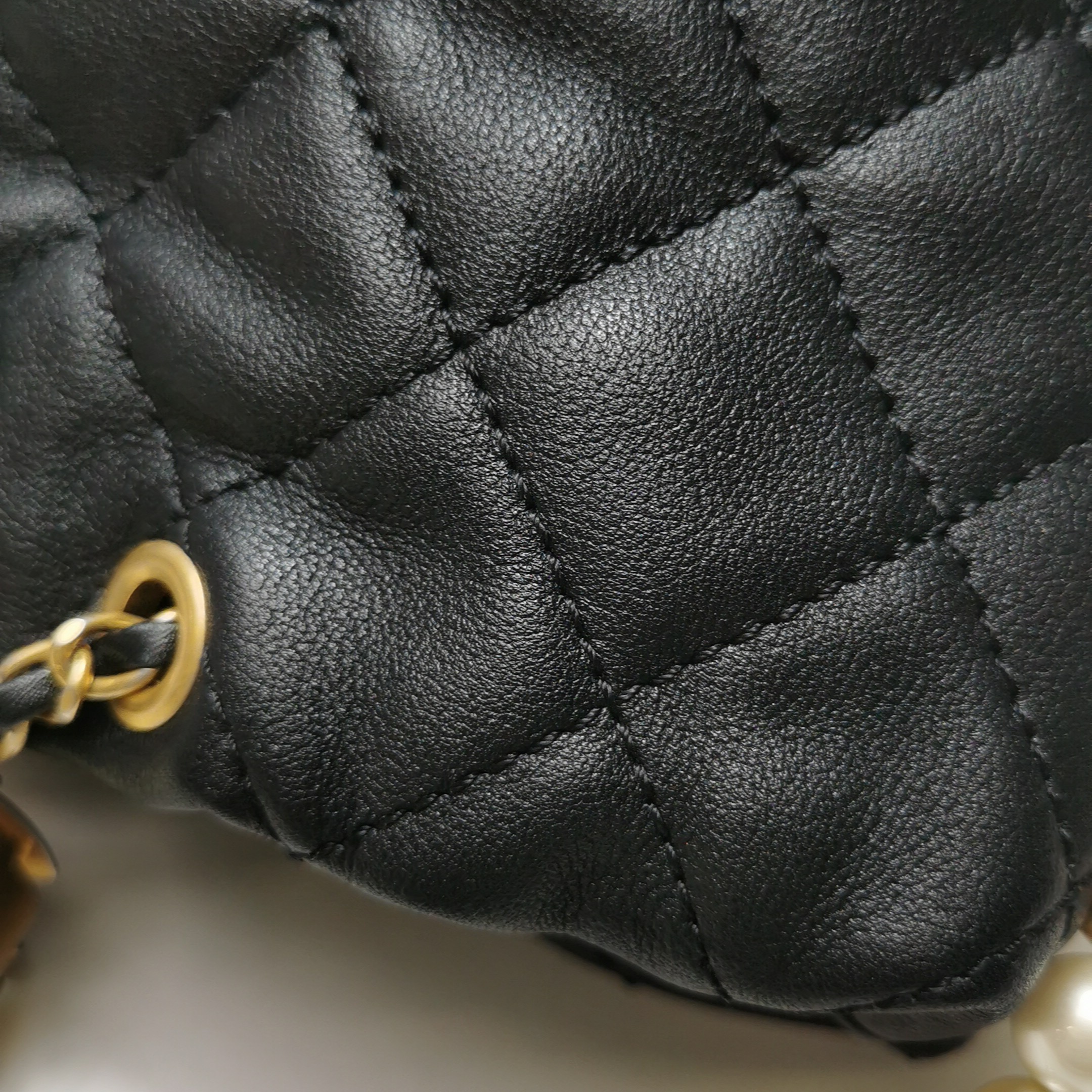 Chanel About Pearls Bucket Bag Quilted Calfskin Mini — photo 9 of 16