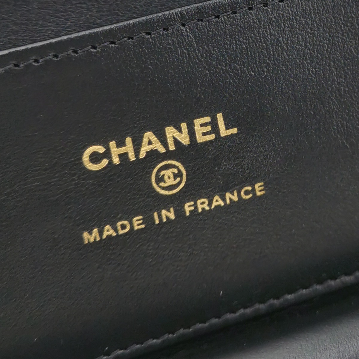 Chanel Boy Chain Box Minaudiere Quilted Patent — photo 8 of 13