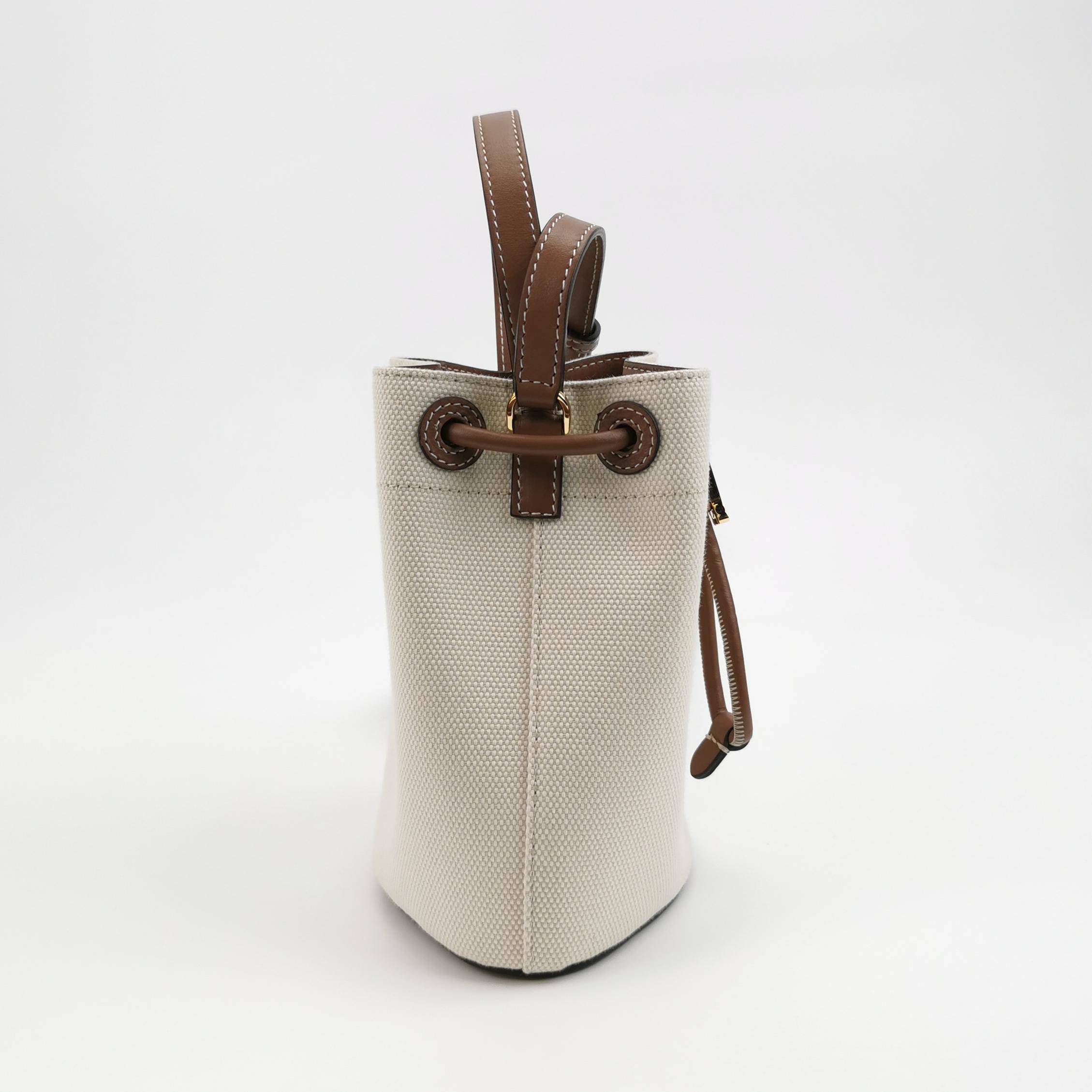 Burberry TB Drawstring Bucket Bag Canvas Mini — photo 4 of 15
