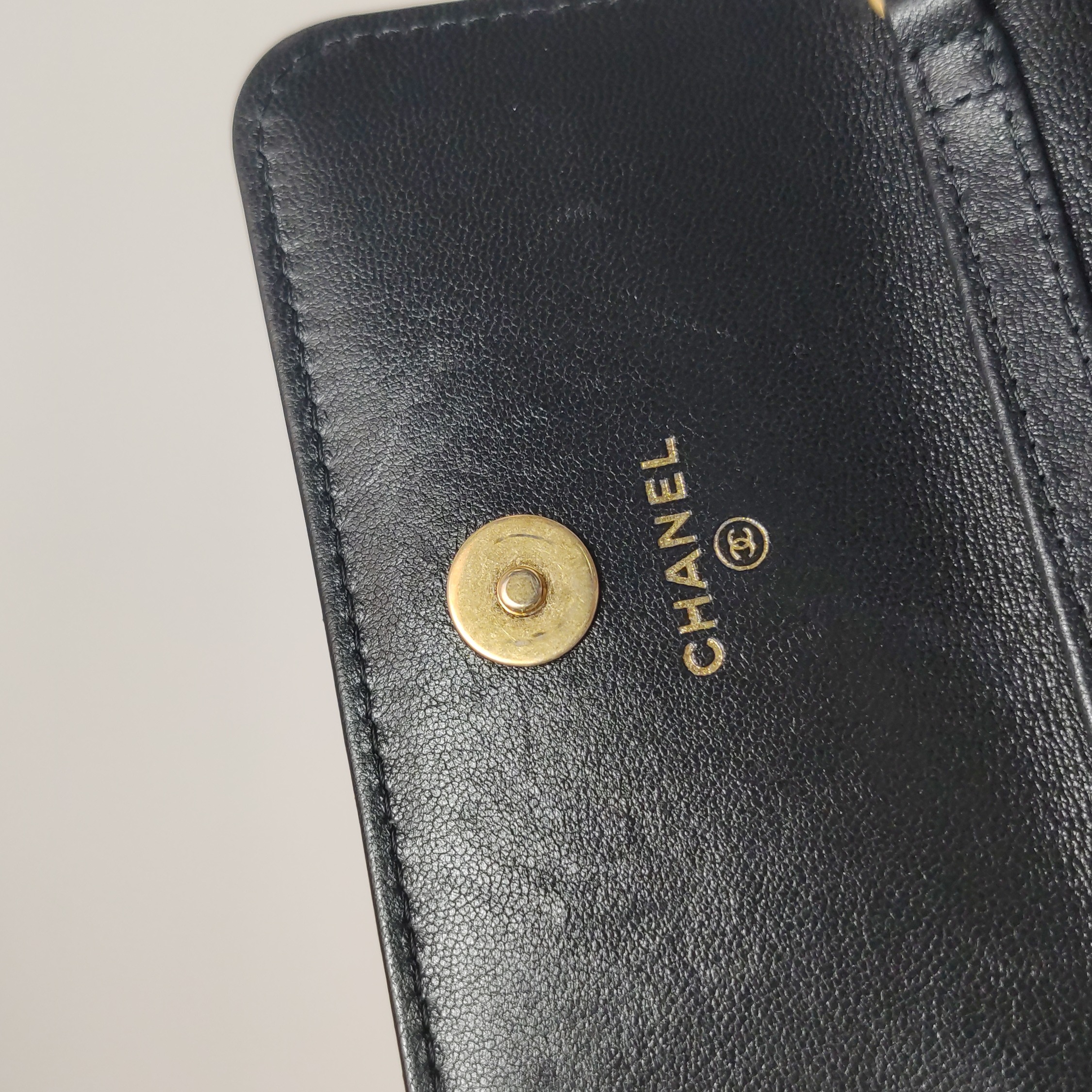 Chanel 19 Clutch With Chain Quilted Lambskin — photo 11 of 25
