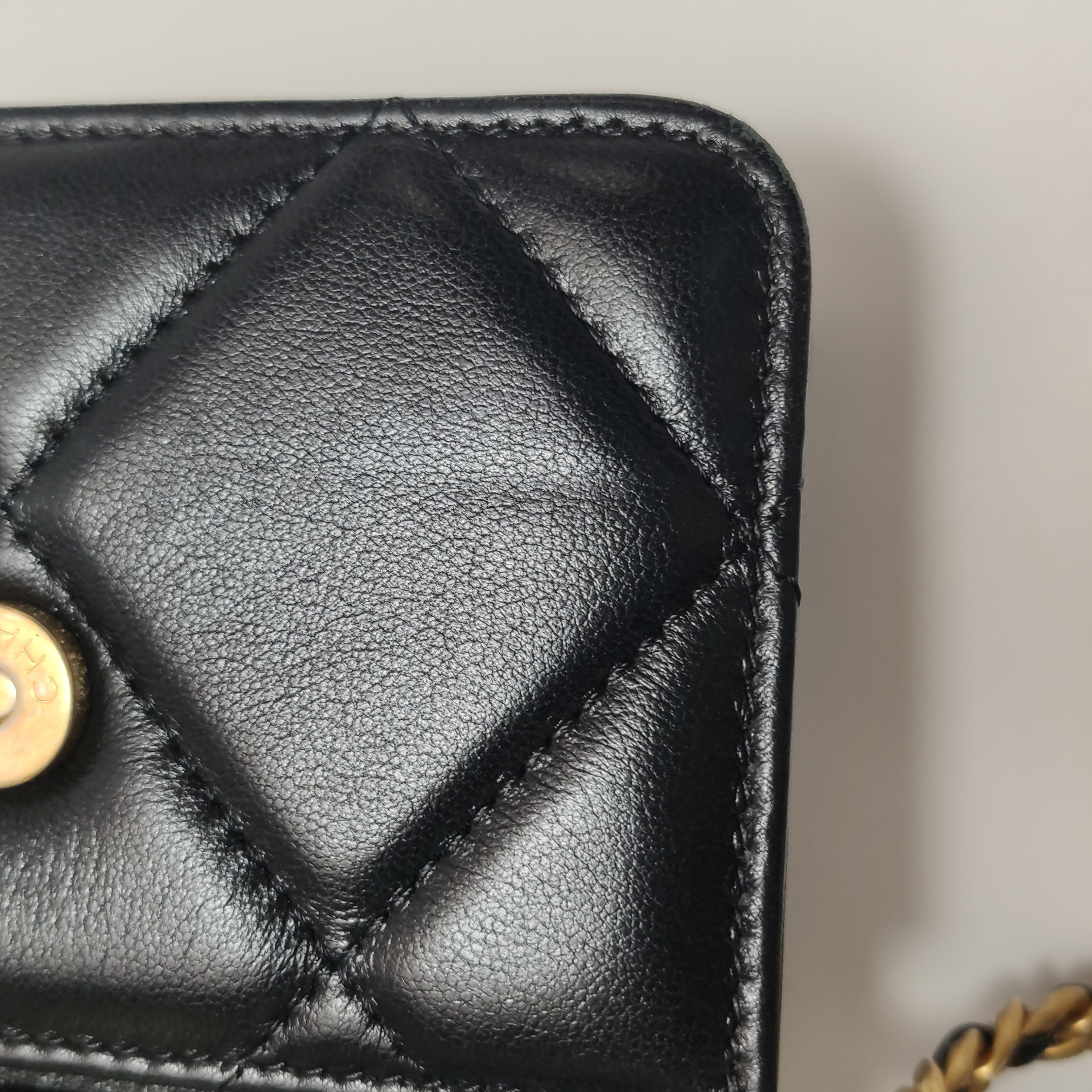 Chanel 19 Clutch With Chain Quilted Lambskin — photo 14 of 25