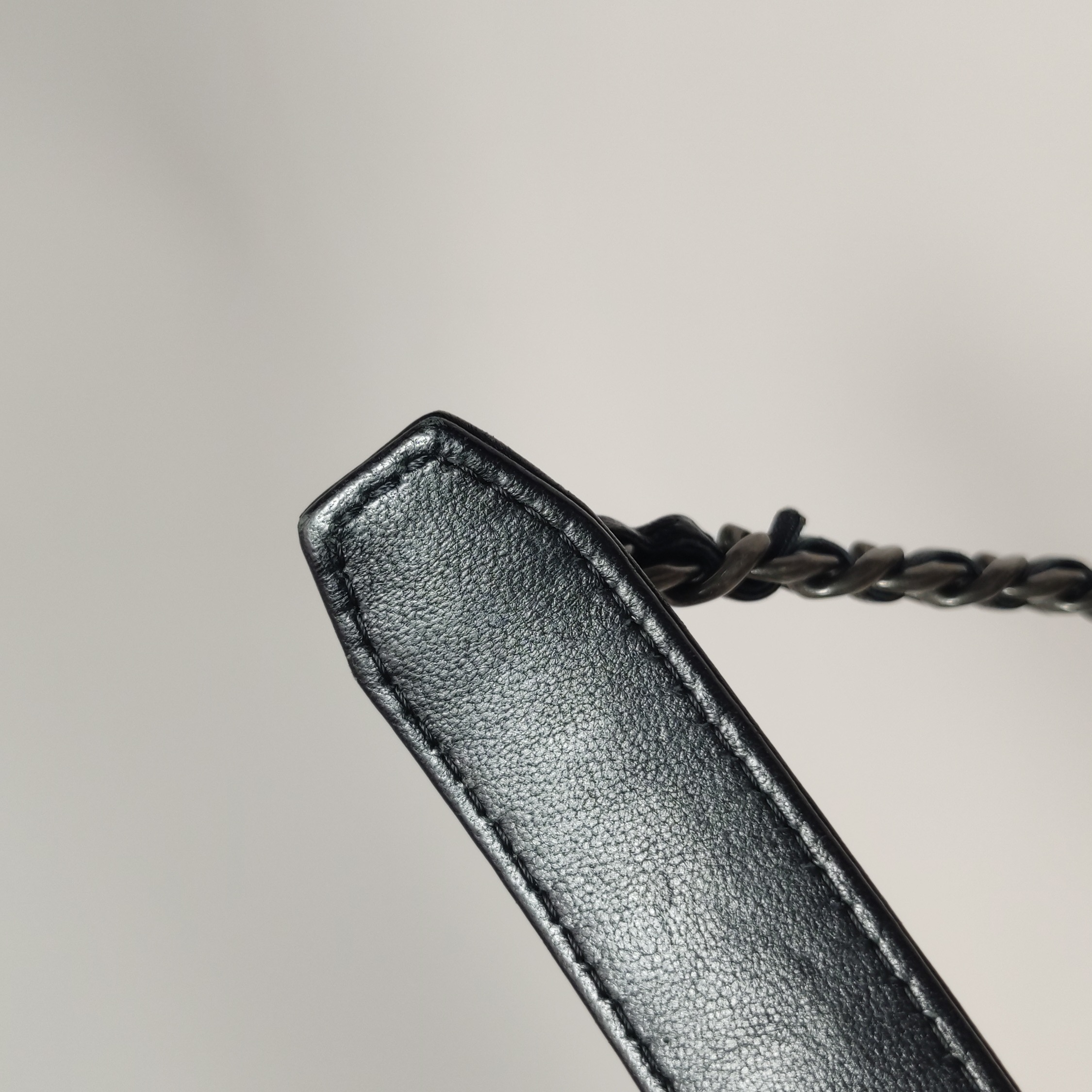 Chanel 19 Clutch With Chain Quilted Lambskin — photo 23 of 25
