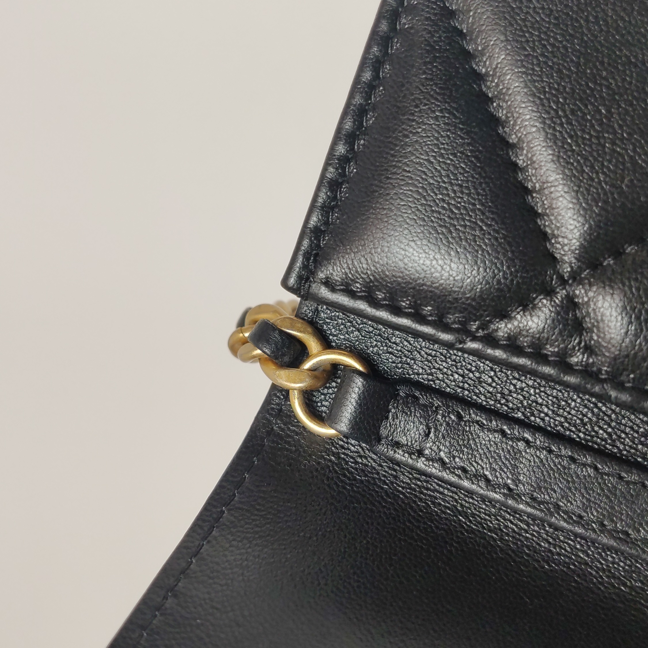 Chanel 19 Clutch With Chain Quilted Lambskin — photo 17 of 25