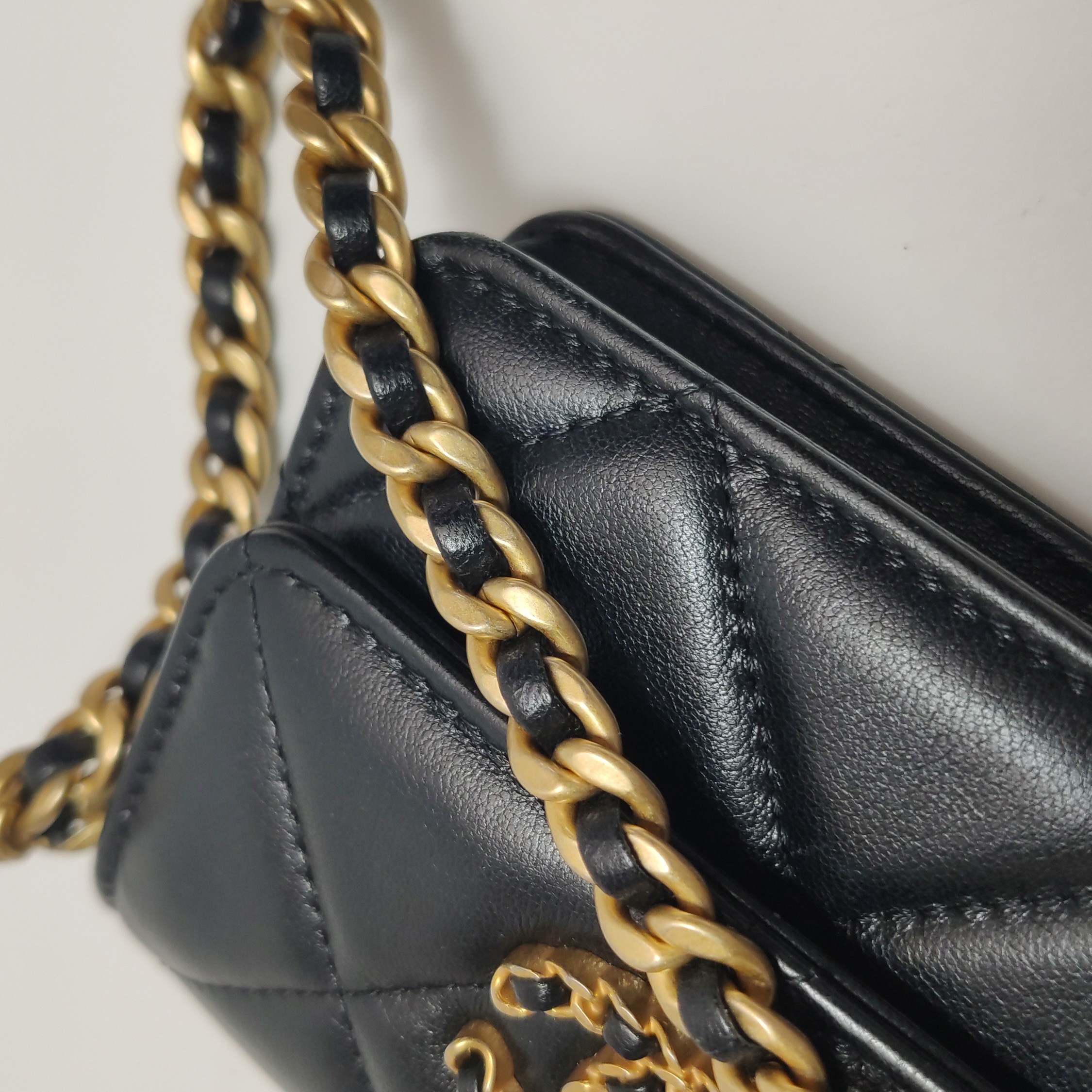 Chanel 19 Clutch With Chain Quilted Lambskin — photo 22 of 25
