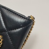 Chanel 19 Clutch With Chain Quilted Lambskin — thumbnail 20