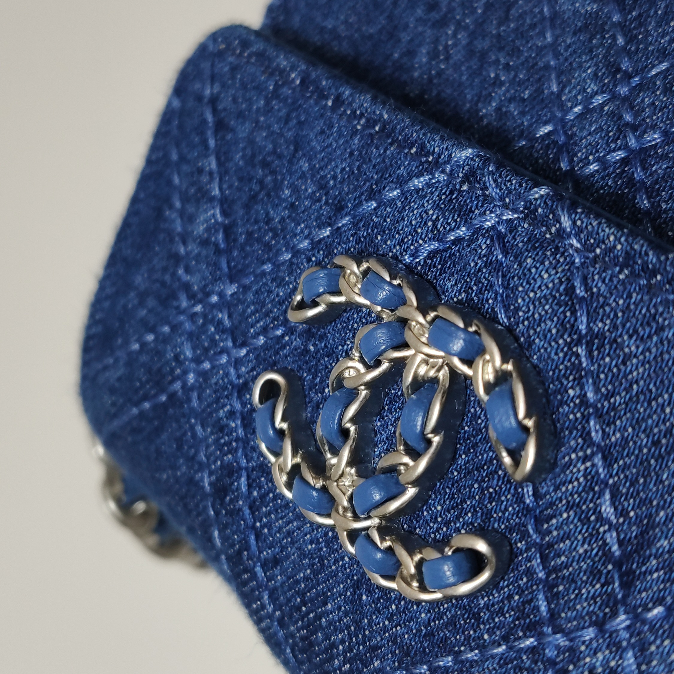Chanel 19 Clutch With Chain Quilted Cowhide leather And Denim — photo 12 of 16