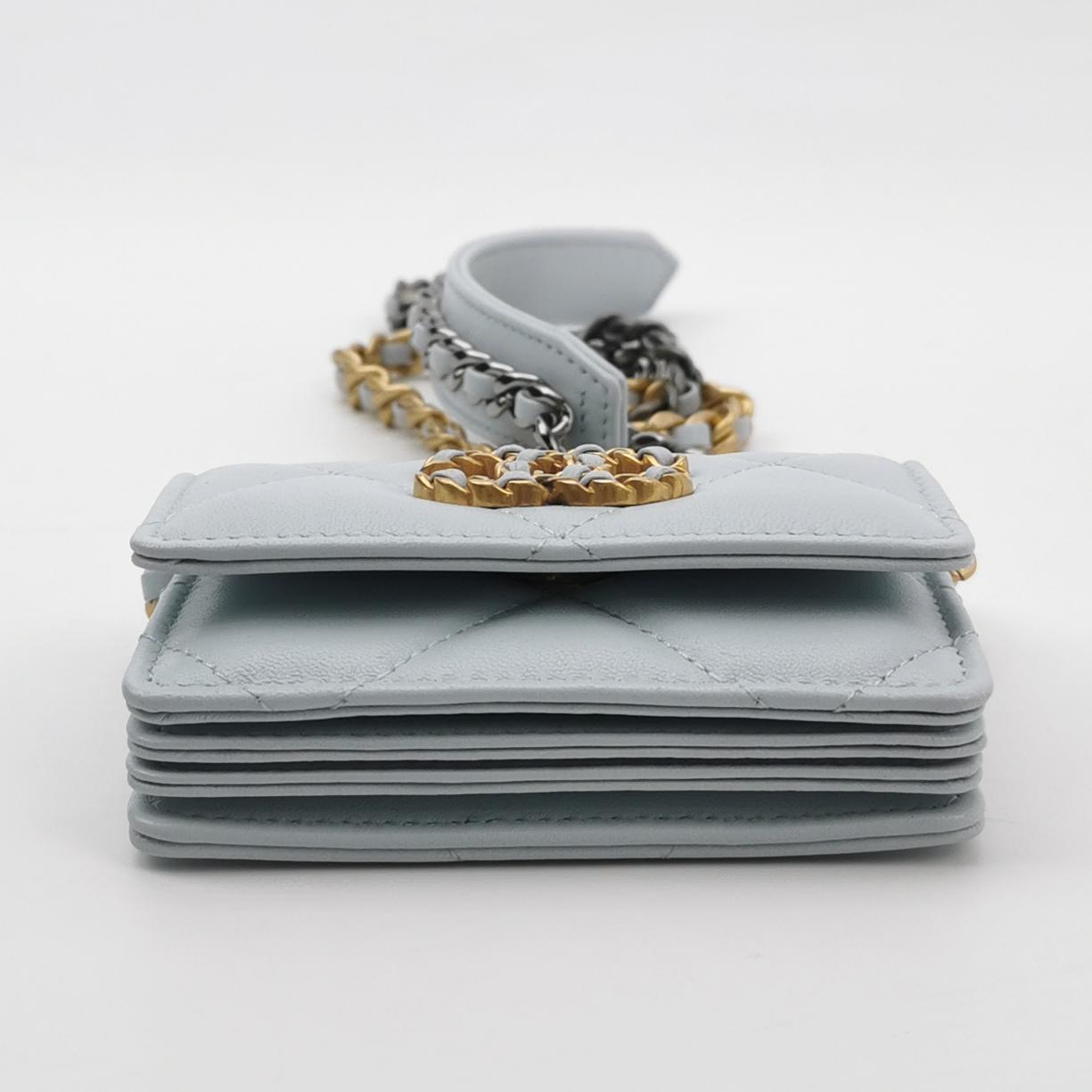 Chanel 19 Clutch With Chain Quilted Lambskin — photo 6 of 15