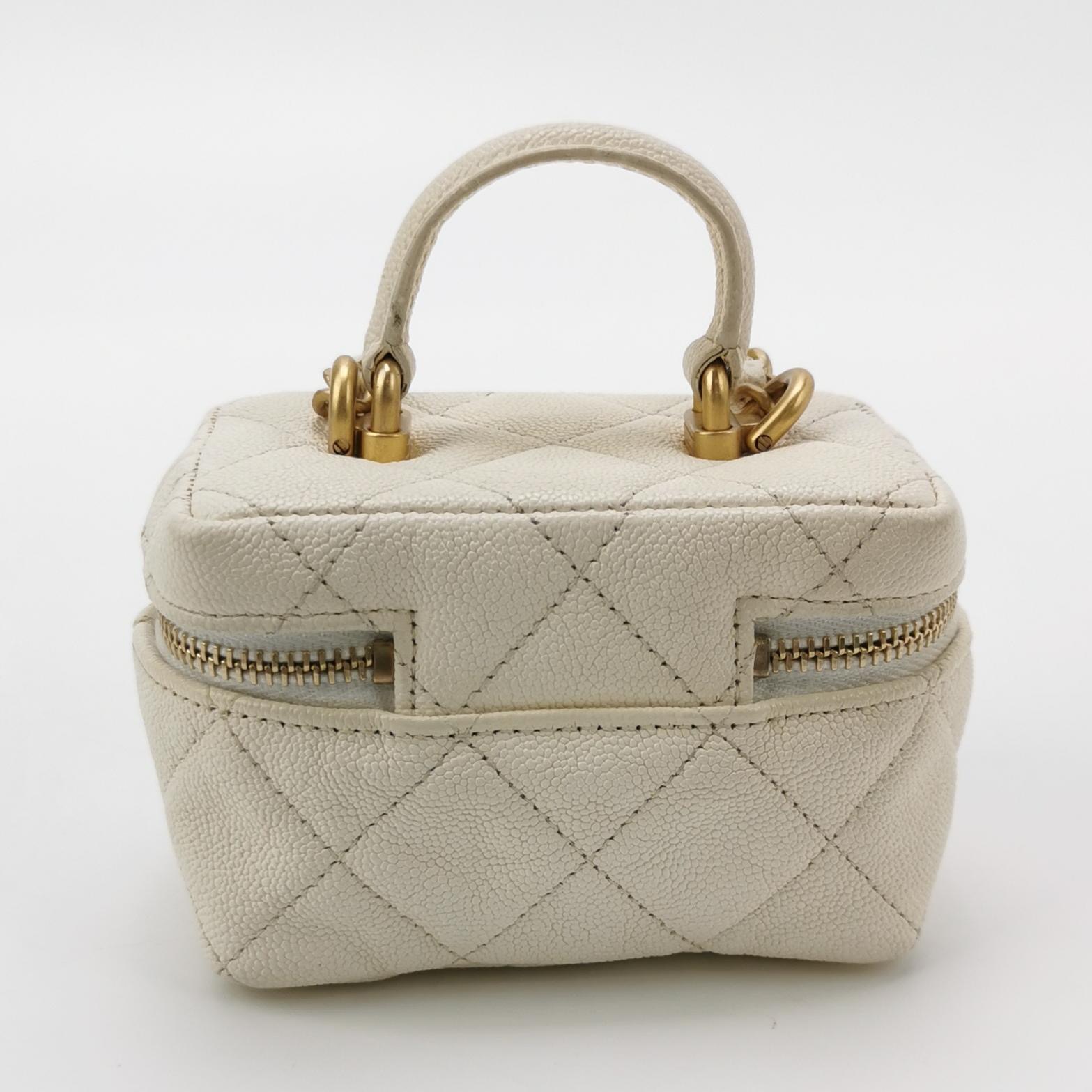 CHANEL Trendy CC Top Handle Vanity Case Quilted Cowhide leather — photo 5 of 24
