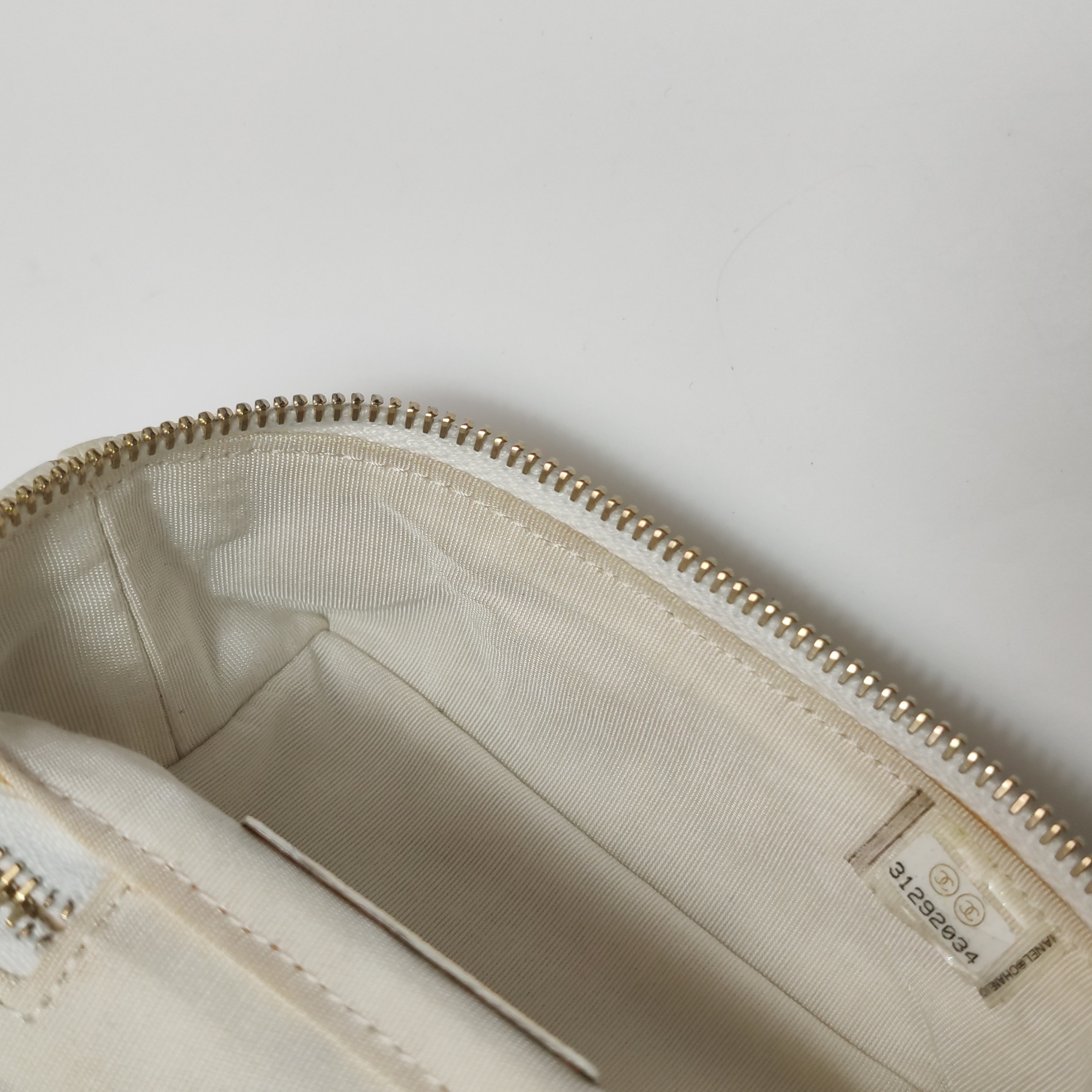 CHANEL Trendy CC Top Handle Vanity Case Quilted Cowhide leather — photo 9 of 24
