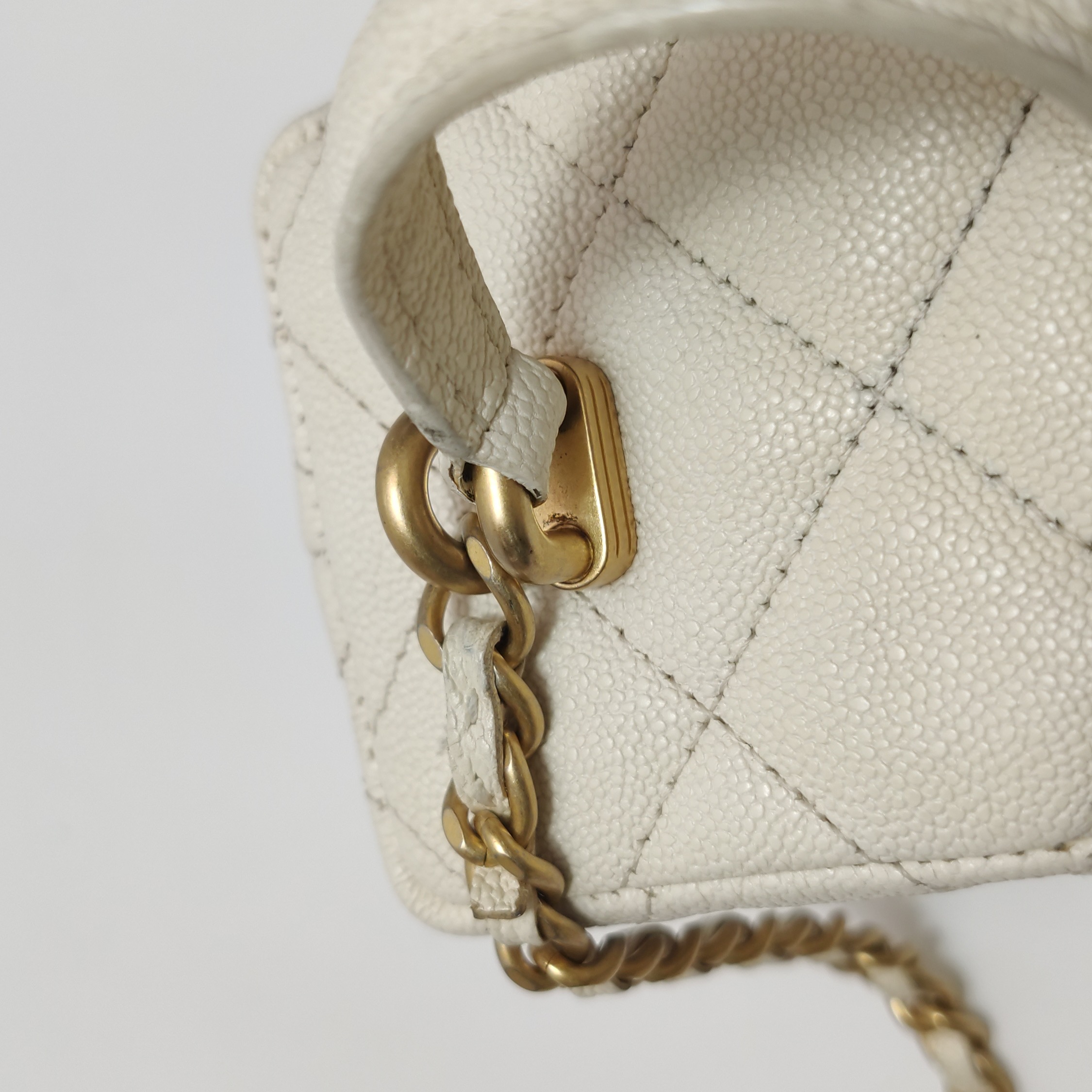 CHANEL Trendy CC Top Handle Vanity Case Quilted Cowhide leather — photo 14 of 24