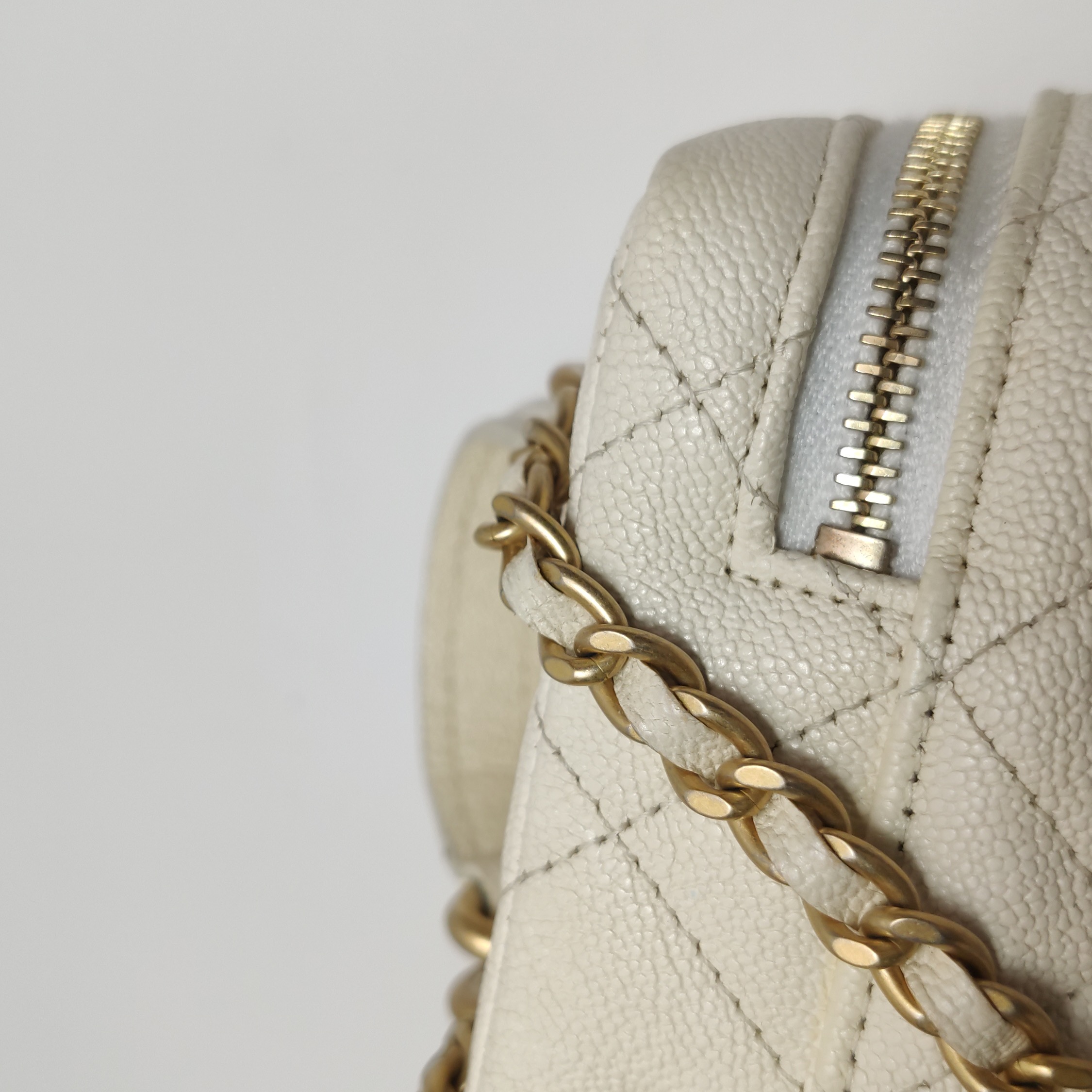 CHANEL Trendy CC Top Handle Vanity Case Quilted Cowhide leather — photo 13 of 24