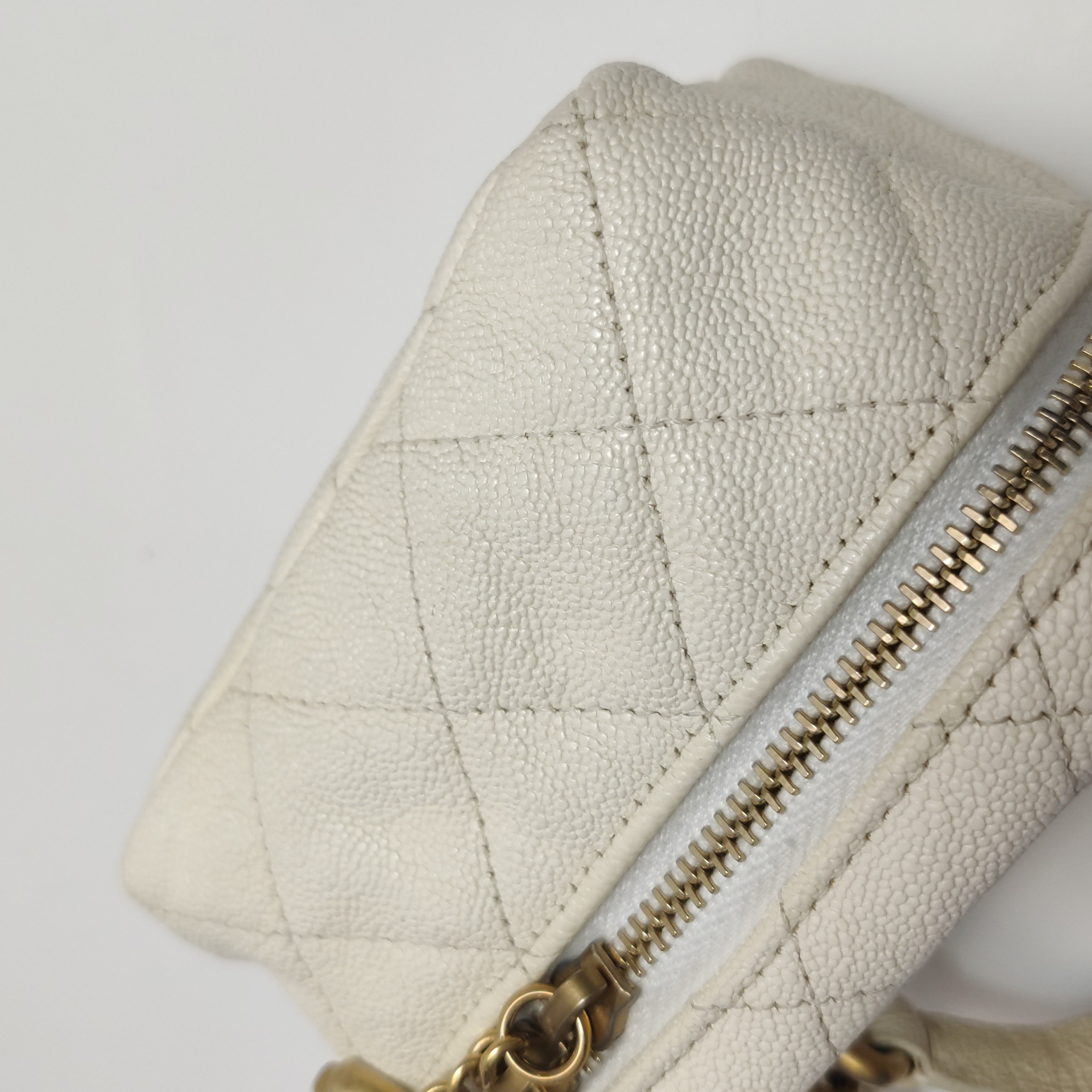 CHANEL Trendy CC Top Handle Vanity Case Quilted Cowhide leather — photo 21 of 24