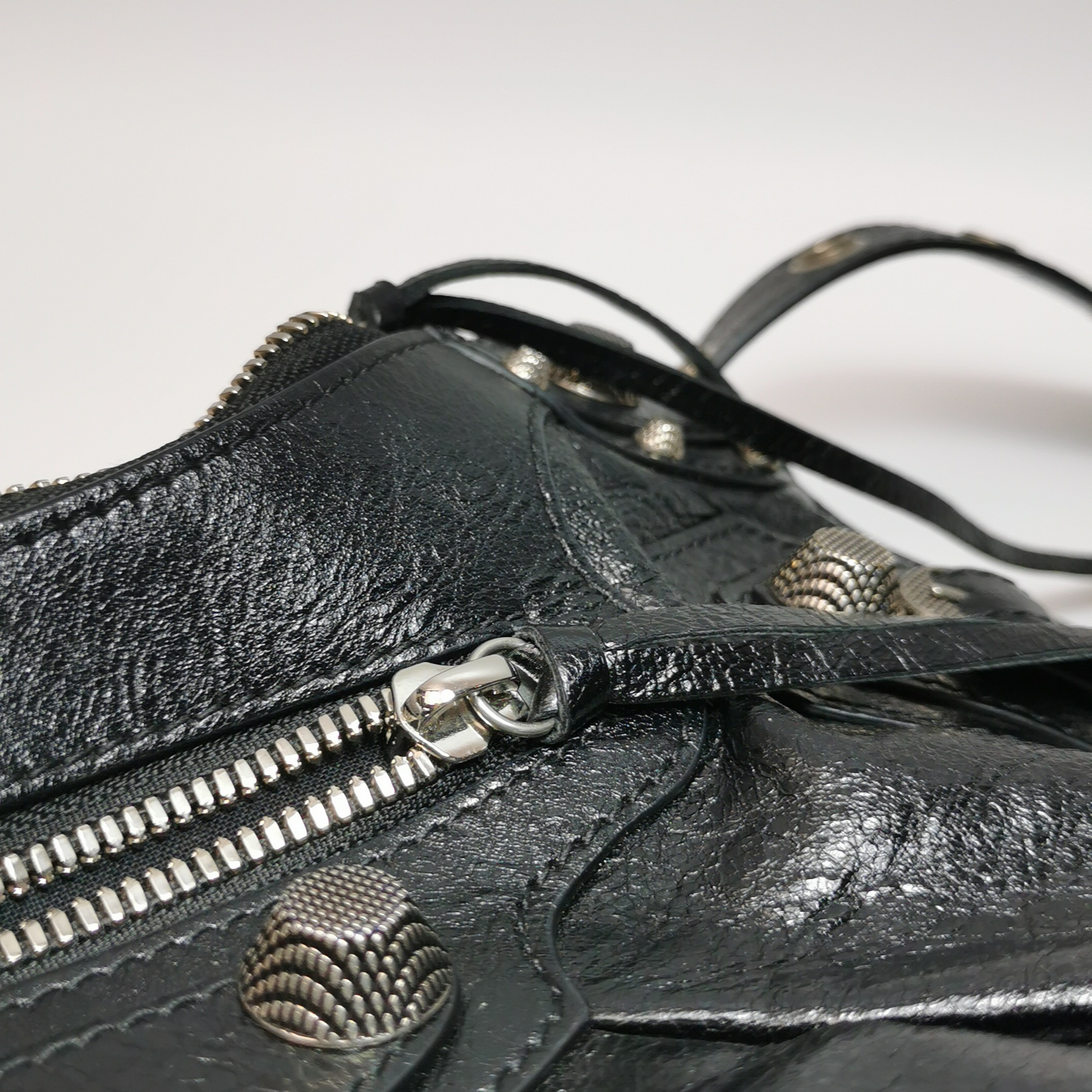 Balenciaga Le Cagole Giant Studs Shoulder Bag Leather Small — photo 12 of 25