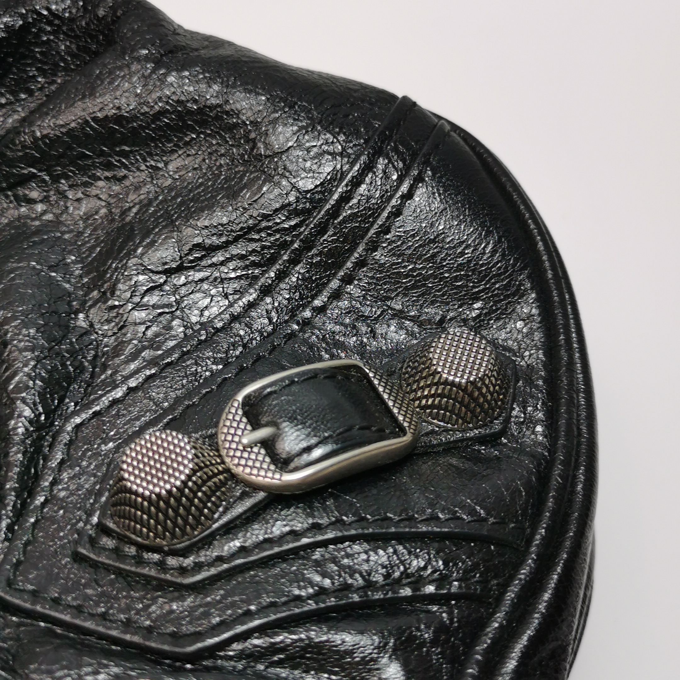 Balenciaga Le Cagole Giant Studs Shoulder Bag Leather Small — photo 16 of 25