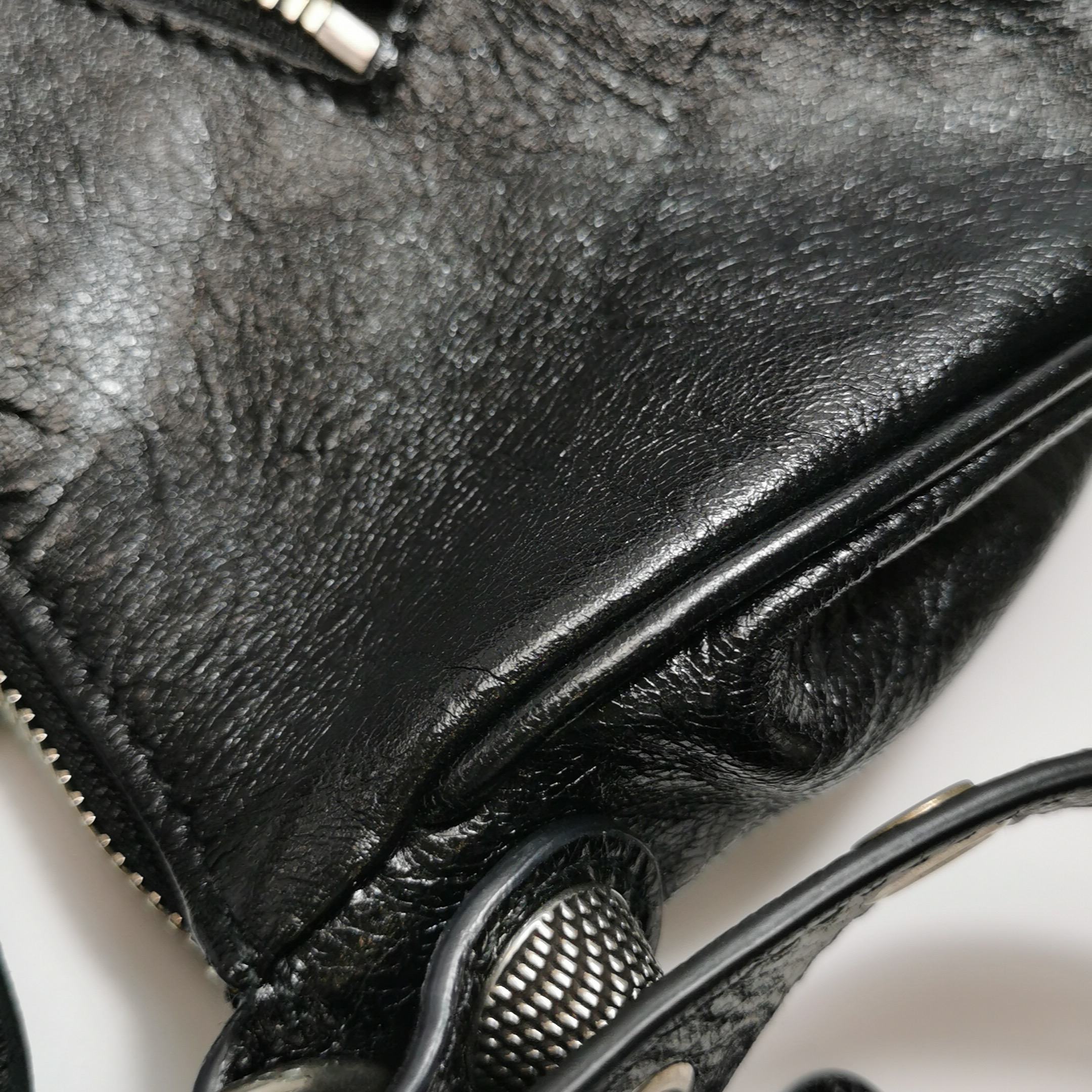 Balenciaga Le Cagole Giant Studs Shoulder Bag Leather Small — photo 14 of 25
